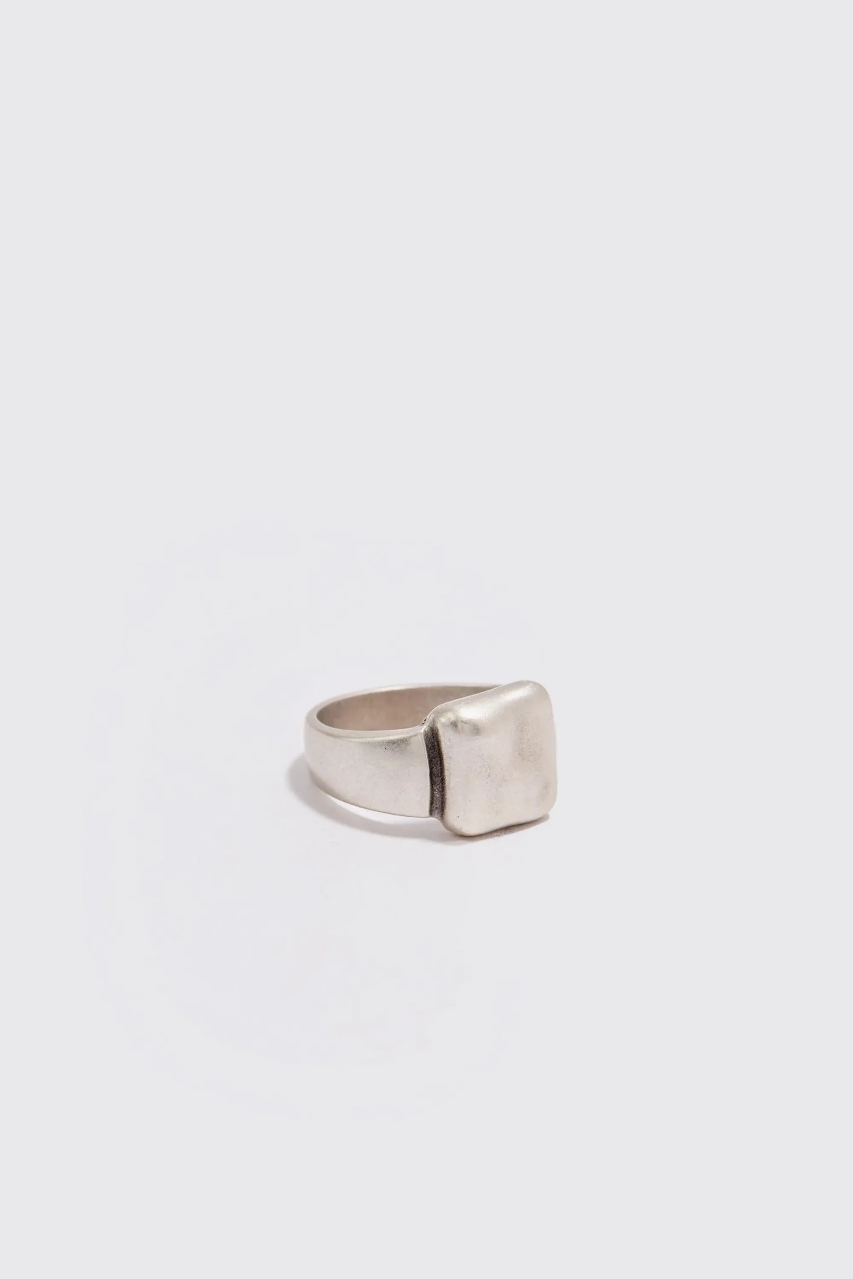 boohooMAN 3 Pack Basic Signet Rings | UK| Jewellery & Watches