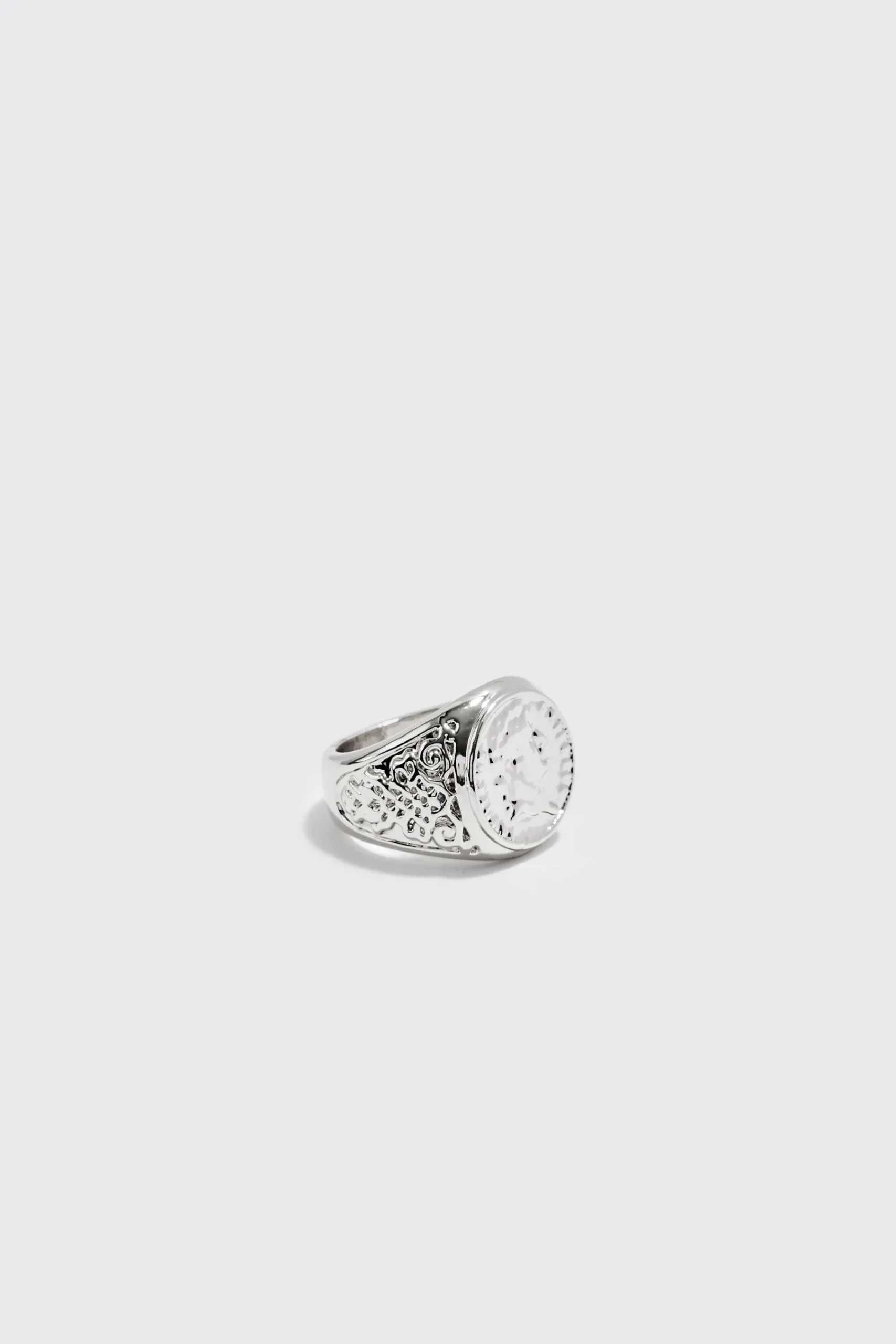 boohooMAN 2 Pack Signet Rings In | UK| Jewellery & Watches