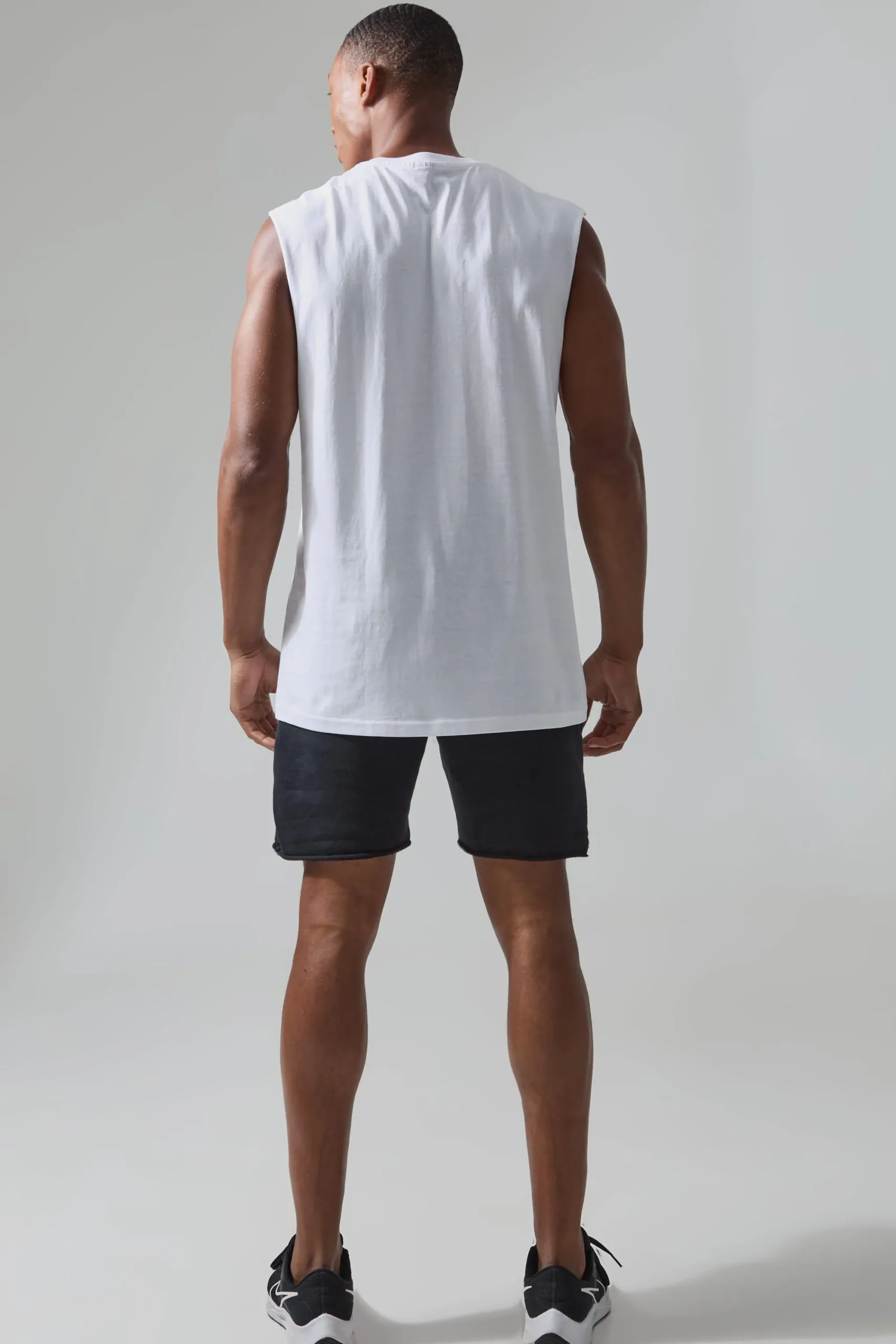 Active Mr Men Mr Strong License Reg Fit Tank | UK^boohooMAN Outlet