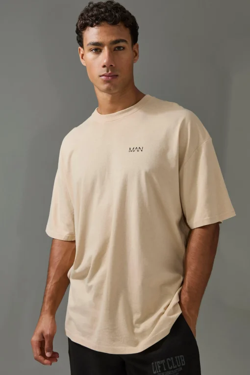 Active Oversized Bulking Season T-shirt | UK^boohooMAN