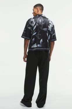 boohooMAN Boxy Printed Satin Revere Short Sleeve Shirt | UK| Shirts
