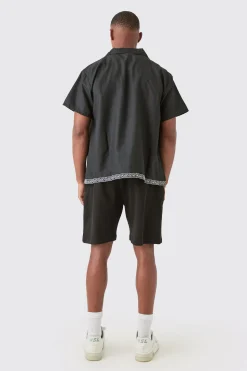 boohooMAN Boxy Revere Floral Pocket Embroidery Shirt | UK| Shirts