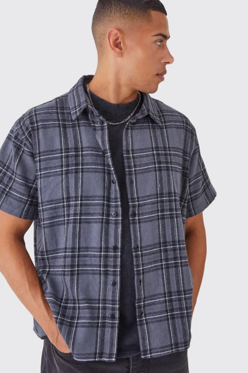 boohooMAN Boxy Short Sleeve Back Vent Check Shirt | UK| Shirts
