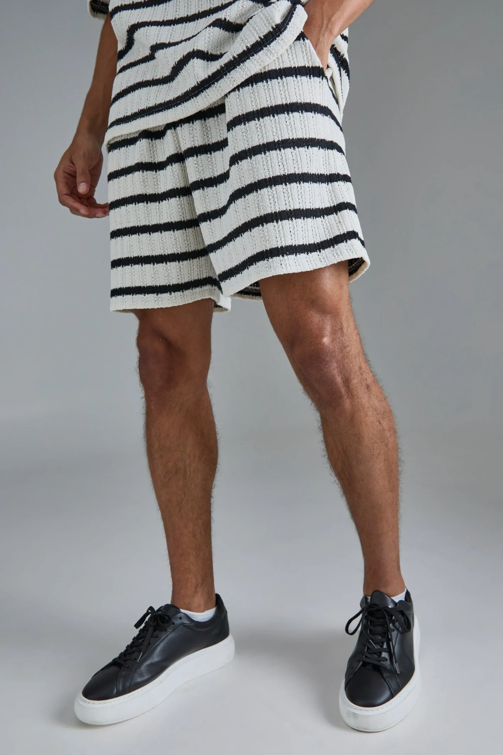 boohooMAN Boxy Textured Stripe Shorts | UK| Shorts