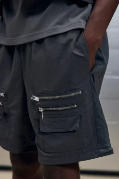 boohooMAN Boxy Utility Mesh Cargo Pocket Vest & Zip Off Trouser Set | UK| Trousers|Cargos