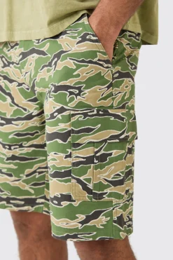 boohooMAN Camo Fixed Waist Relaxed Cargo Shorts | UK| Shorts