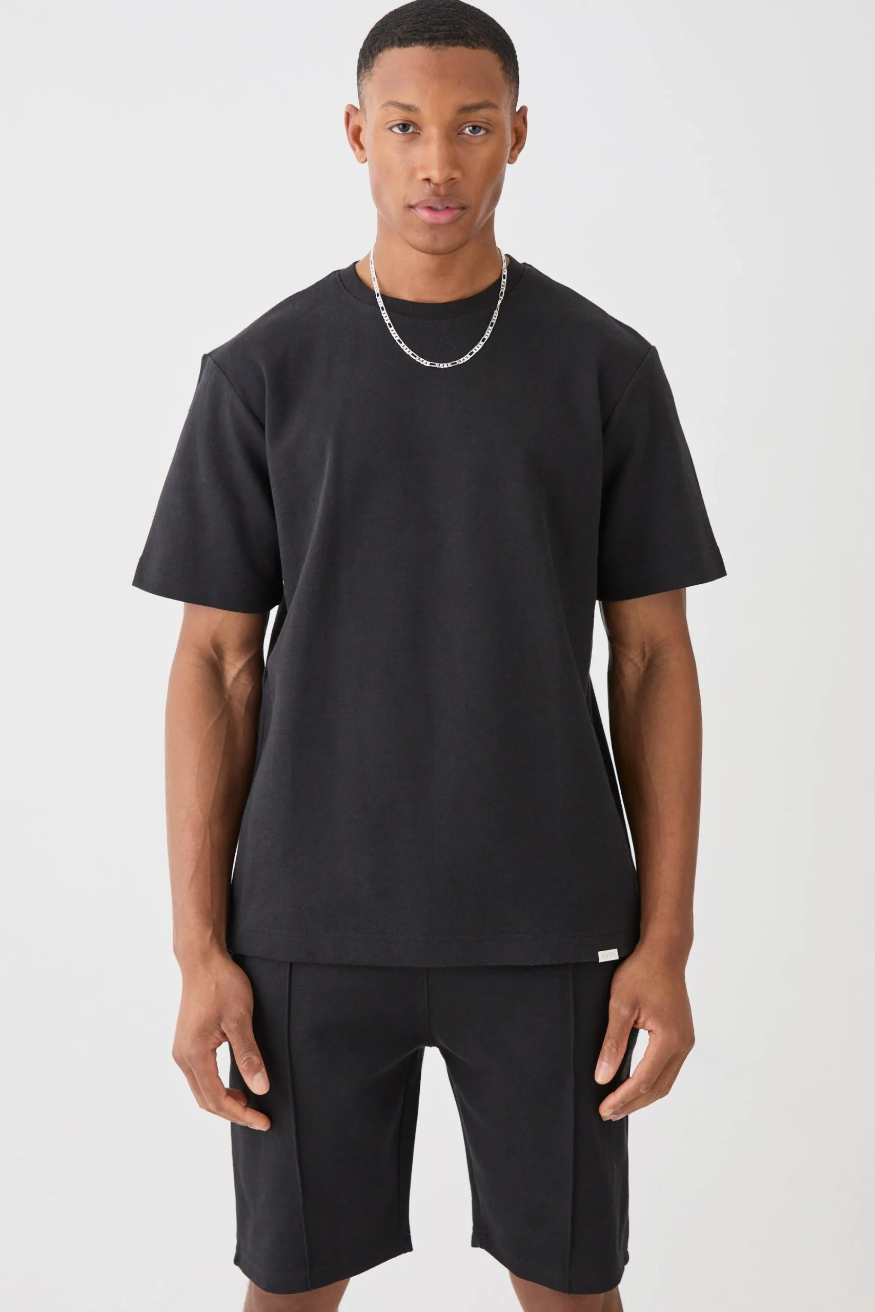 boohooMAN Core T-shirt & Short Interlock Set | UK| Sets & Co-Ords|Tracksuits