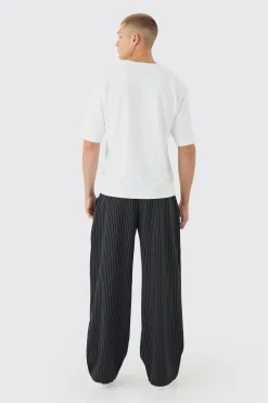 boohooMAN Elasticated Waist Baggy Pinstripe Trousers | UK| Trousers