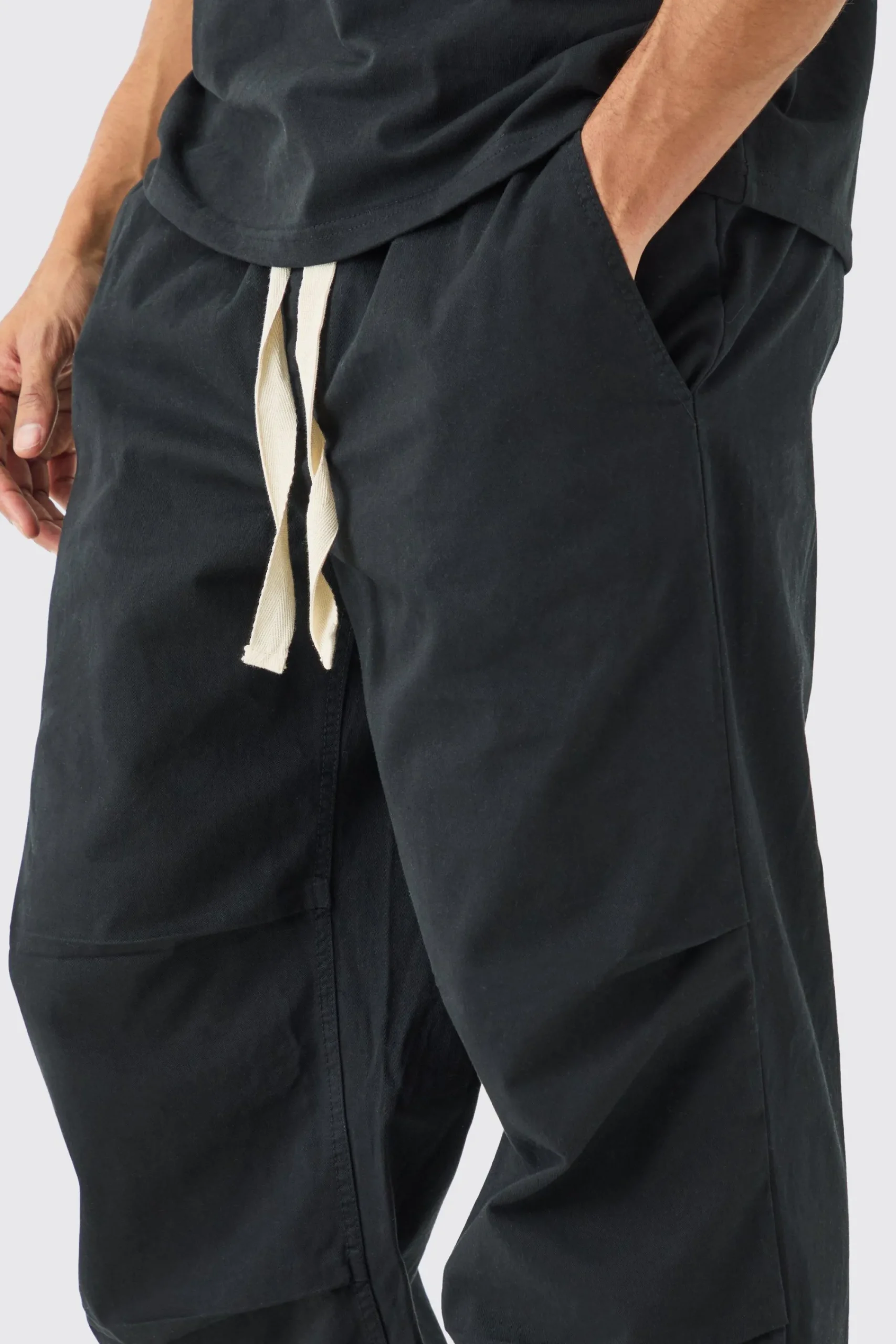 boohooMAN Elasticated Waist Contrast Drawcord Baggy Trouser | UK| Trousers