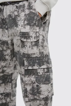 boohooMAN Elasticated Waist Printed Pocket Stacked Cargo Trousers | UK| Trousers|Cargos