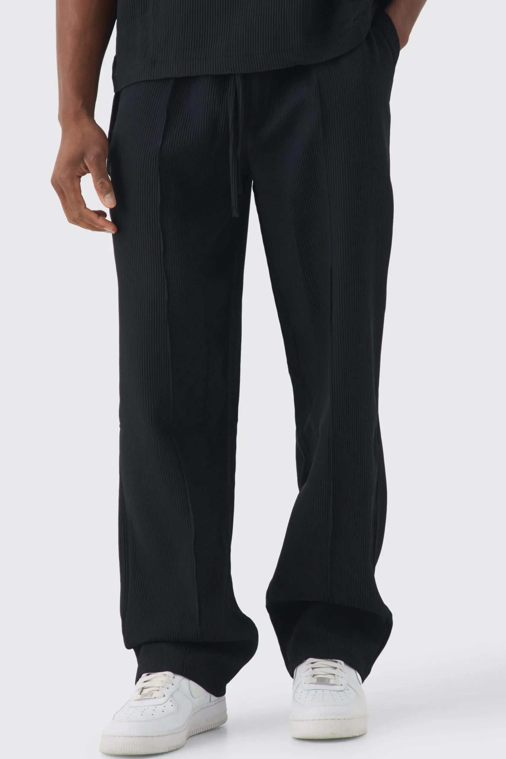 boohooMAN Elasticated Waist Relaxed Fit Pleated Trouser | UK| Trousers