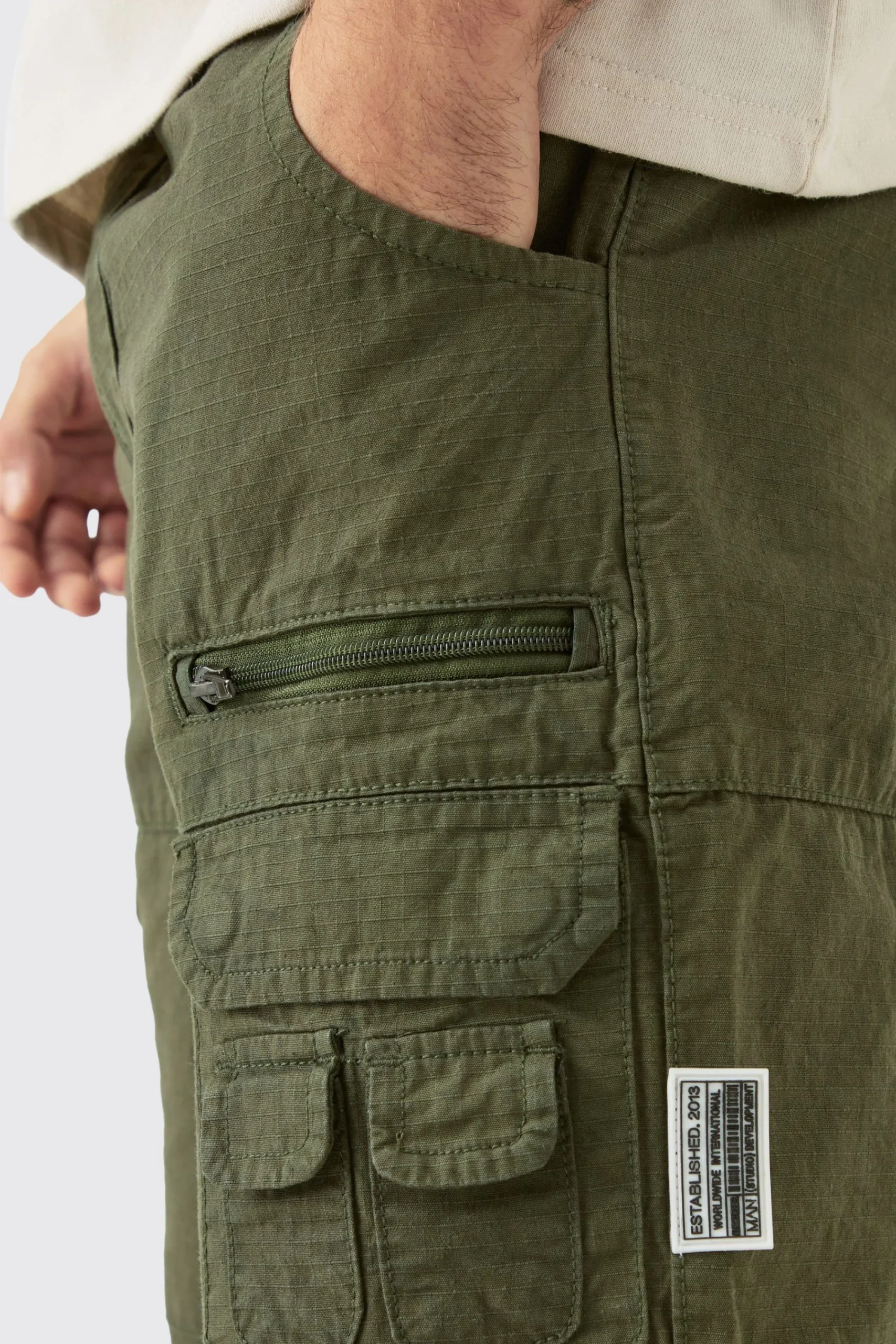 boohooMAN Elasticated Waist Ripstop Bungee Cargo Short | UK| Shorts