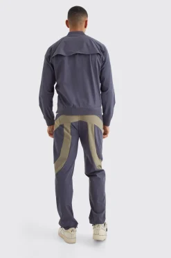 boohooMAN Elasticated Waist Straight Technical Stretch Panel Trouser | UK| Trousers
