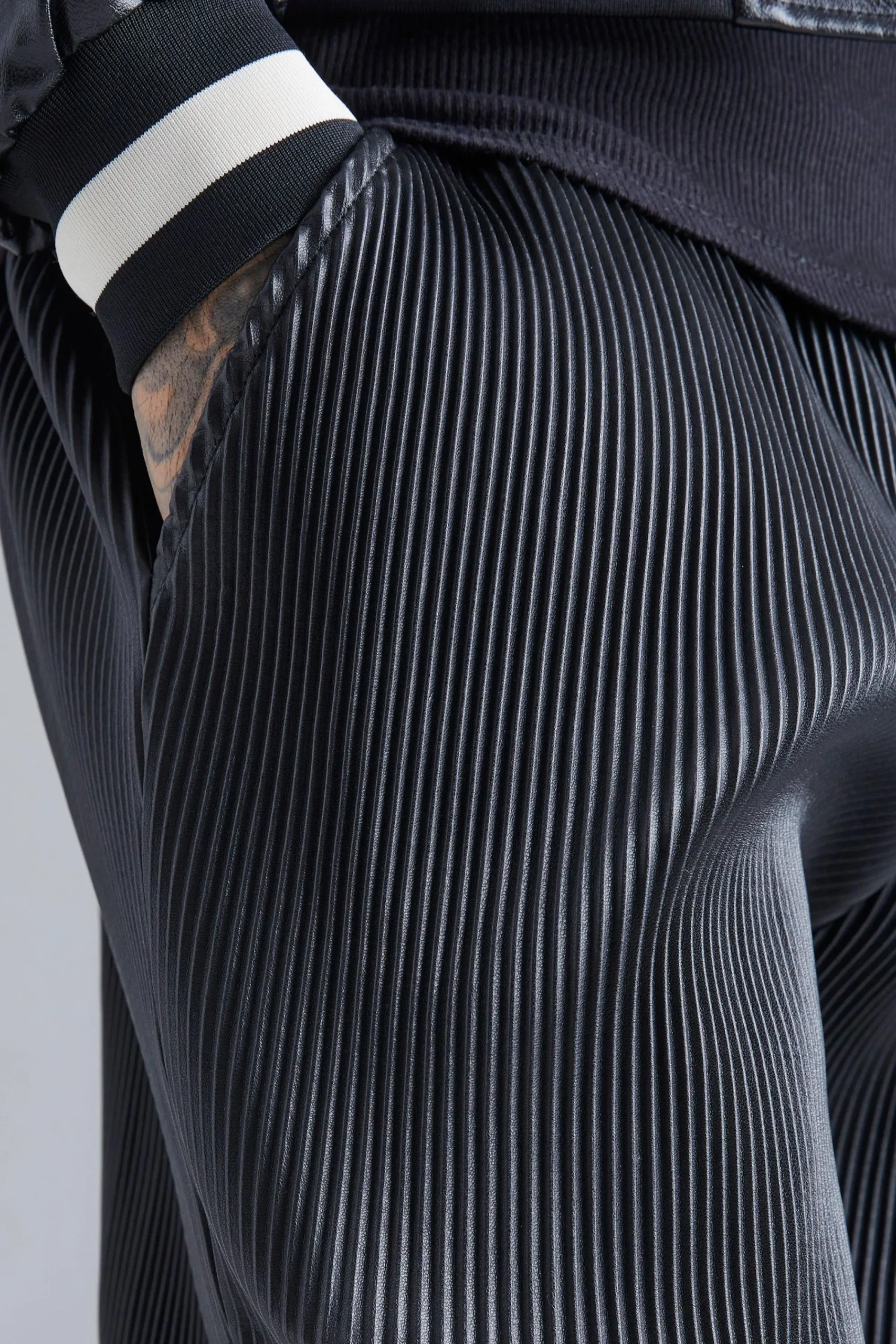 boohooMAN Elasticated Waist Straight Fit Pu Trousers | UK| Trousers