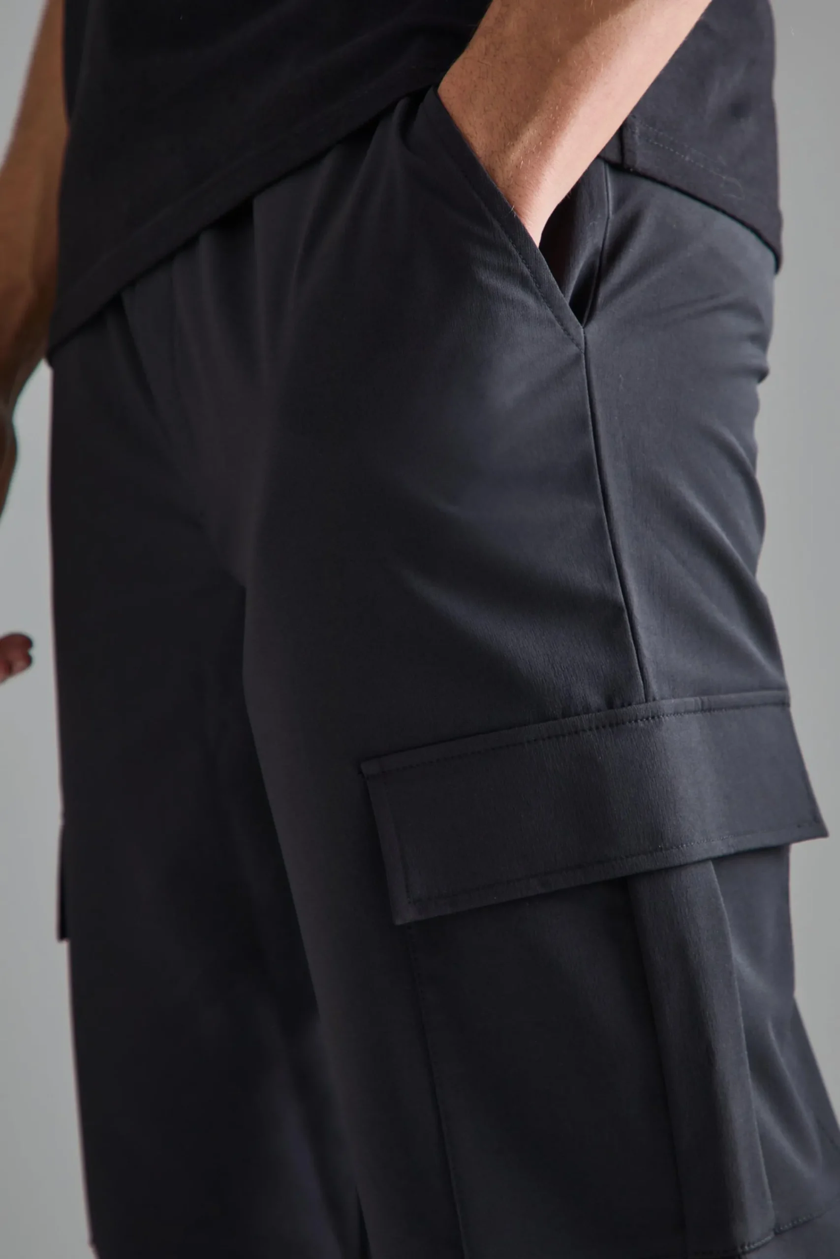 boohooMAN Elasticated Waist Straight Leg Cargo Smart Trousers | UK| Suits & Tailoring|Trousers