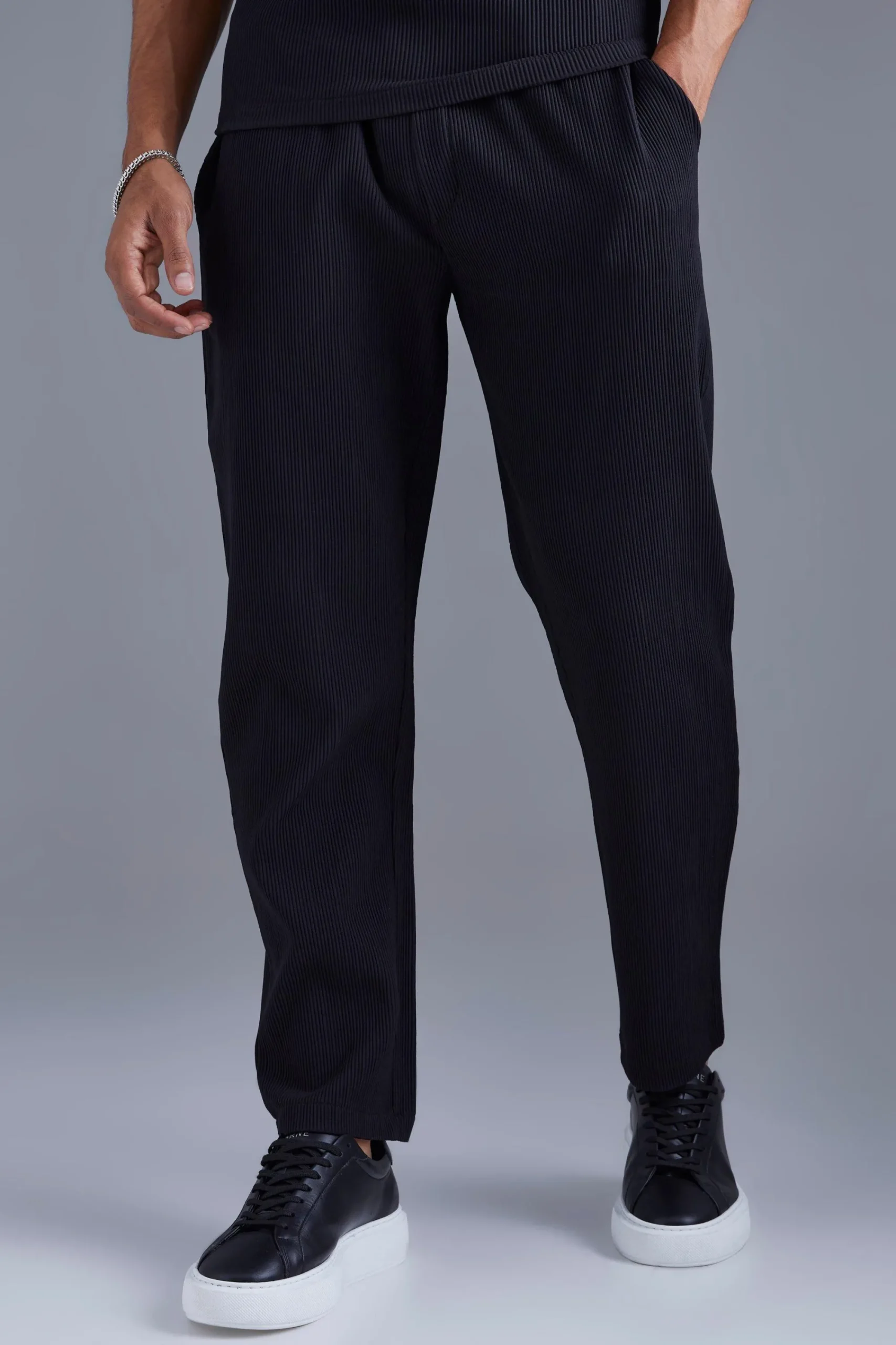 boohooMAN Elasticated Waist Tapered Fit Pleated Trouser | UK| Trousers