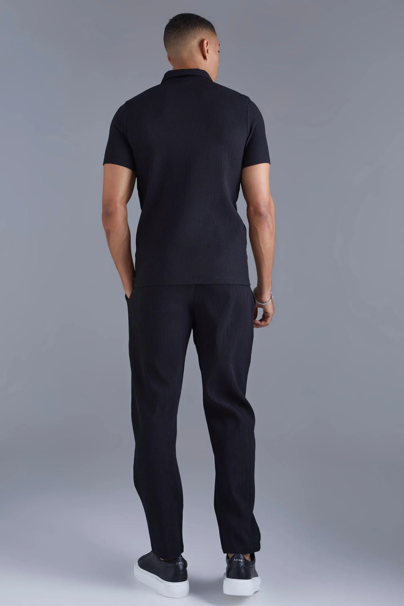 boohooMAN Elasticated Waist Tapered Fit Pleated Trouser | UK| Trousers