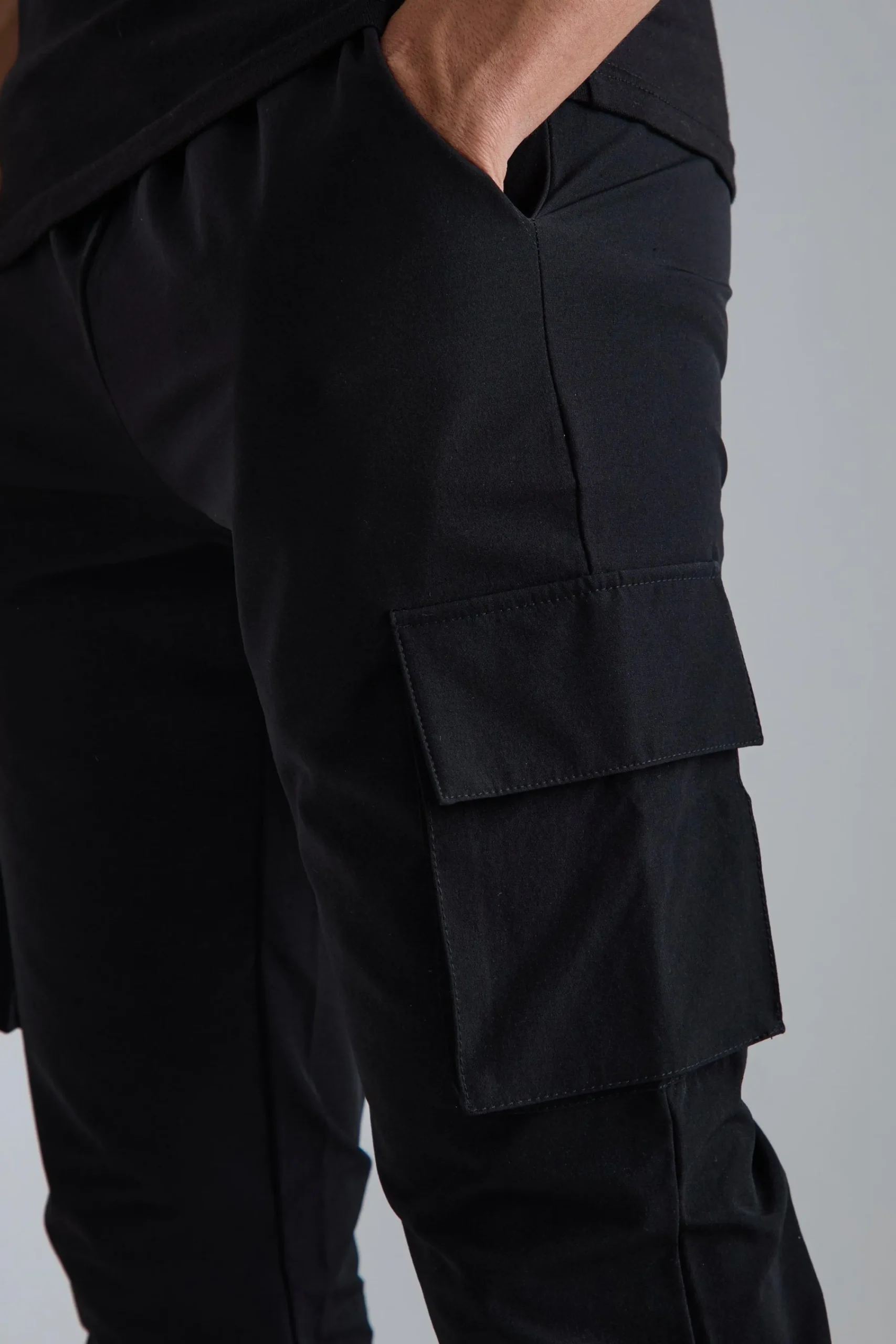 boohooMAN Elasticated Waist Technical Stretch Skinny Cargo Trouser | UK| Trousers|Cargos