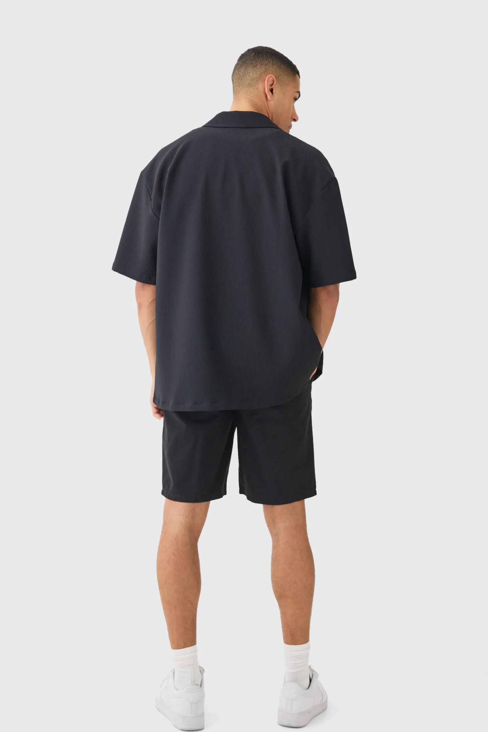 boohooMAN Fixed Waist Relaxed Fit Shorts | UK| Shorts