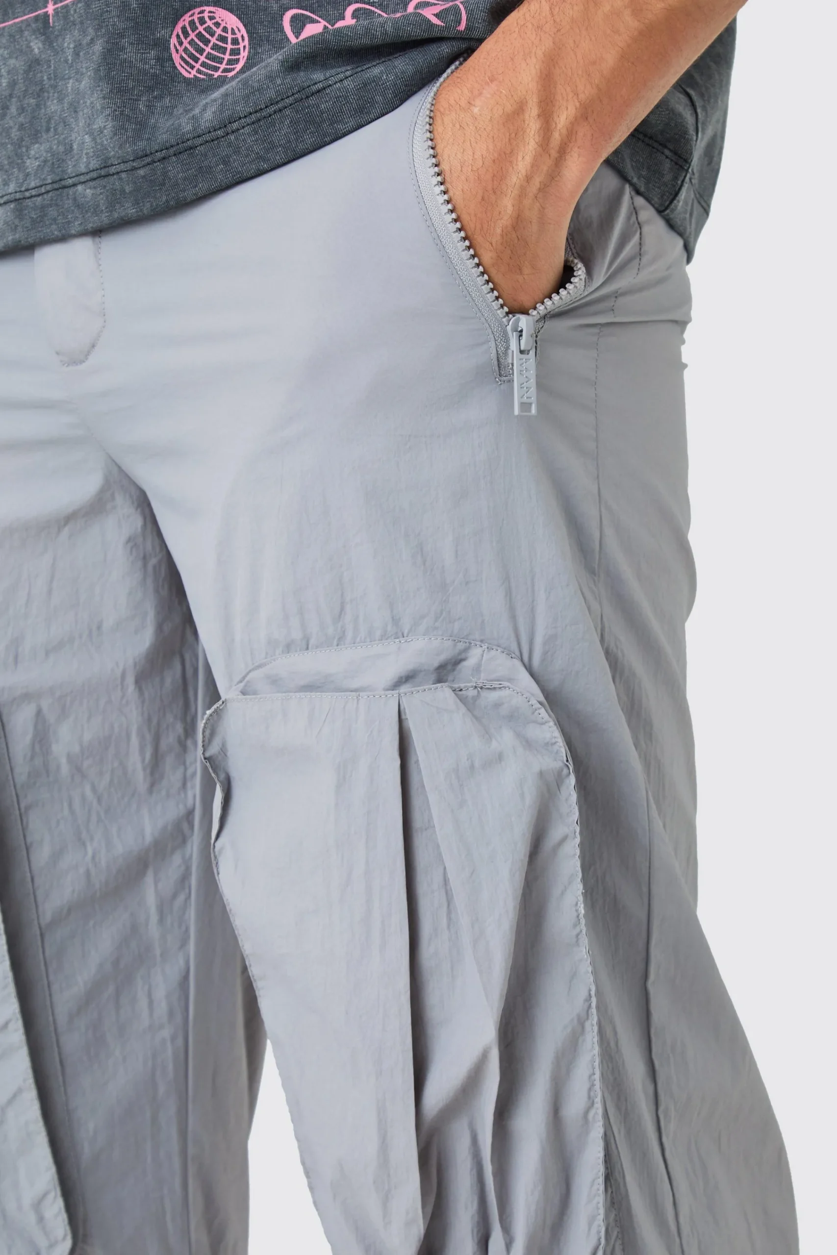 boohooMAN Fixed Waist Relaxed Crinkle Nylon Cargos | UK| Trousers|Cargos