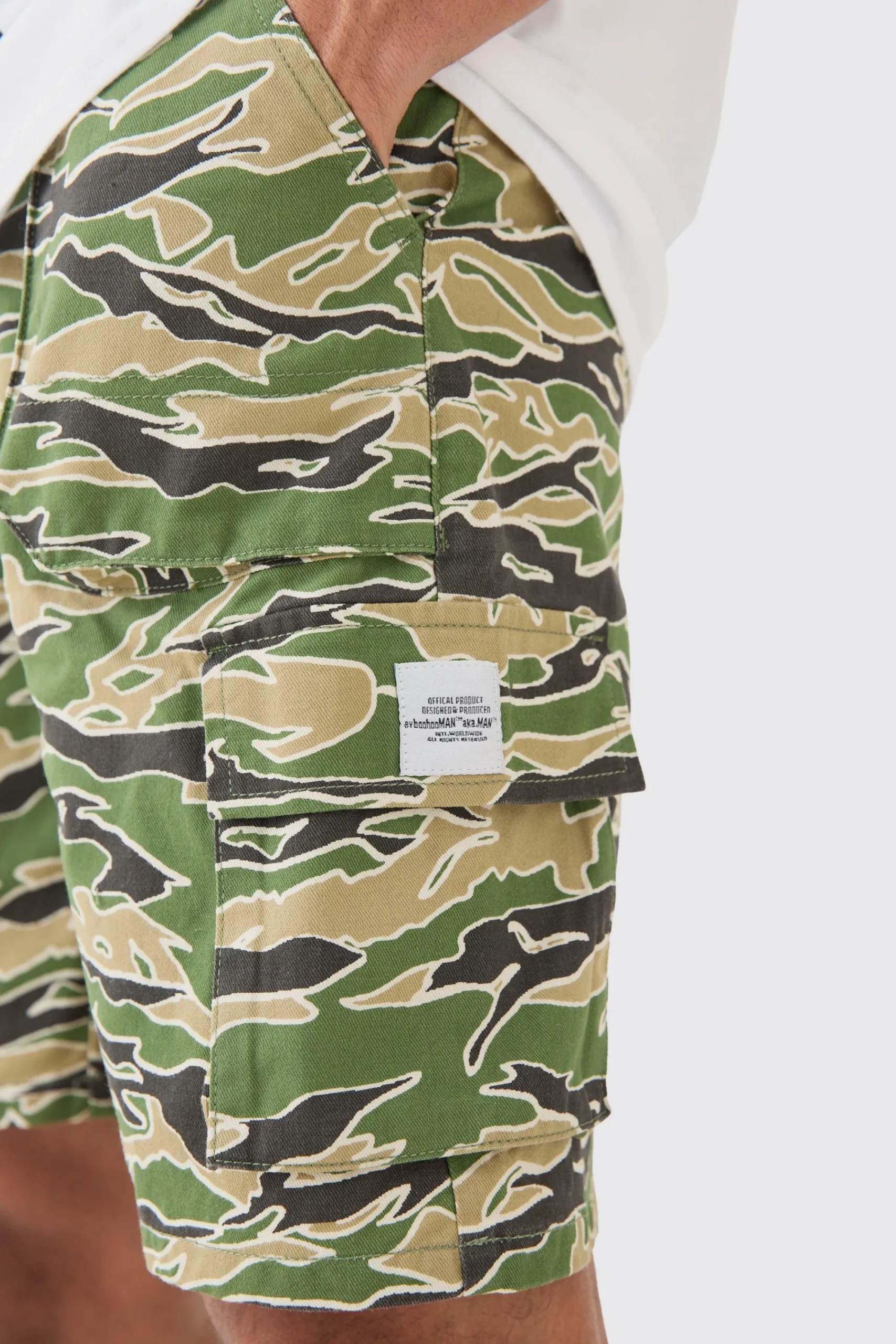 boohooMAN Fixed Waist Woven Tab Camo Relaxed Cargo Shorts | UK| Shorts