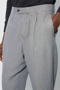 boohooMAN High Rise Tapered Houndstooth Suit Trousers | UK| Suits & Tailoring