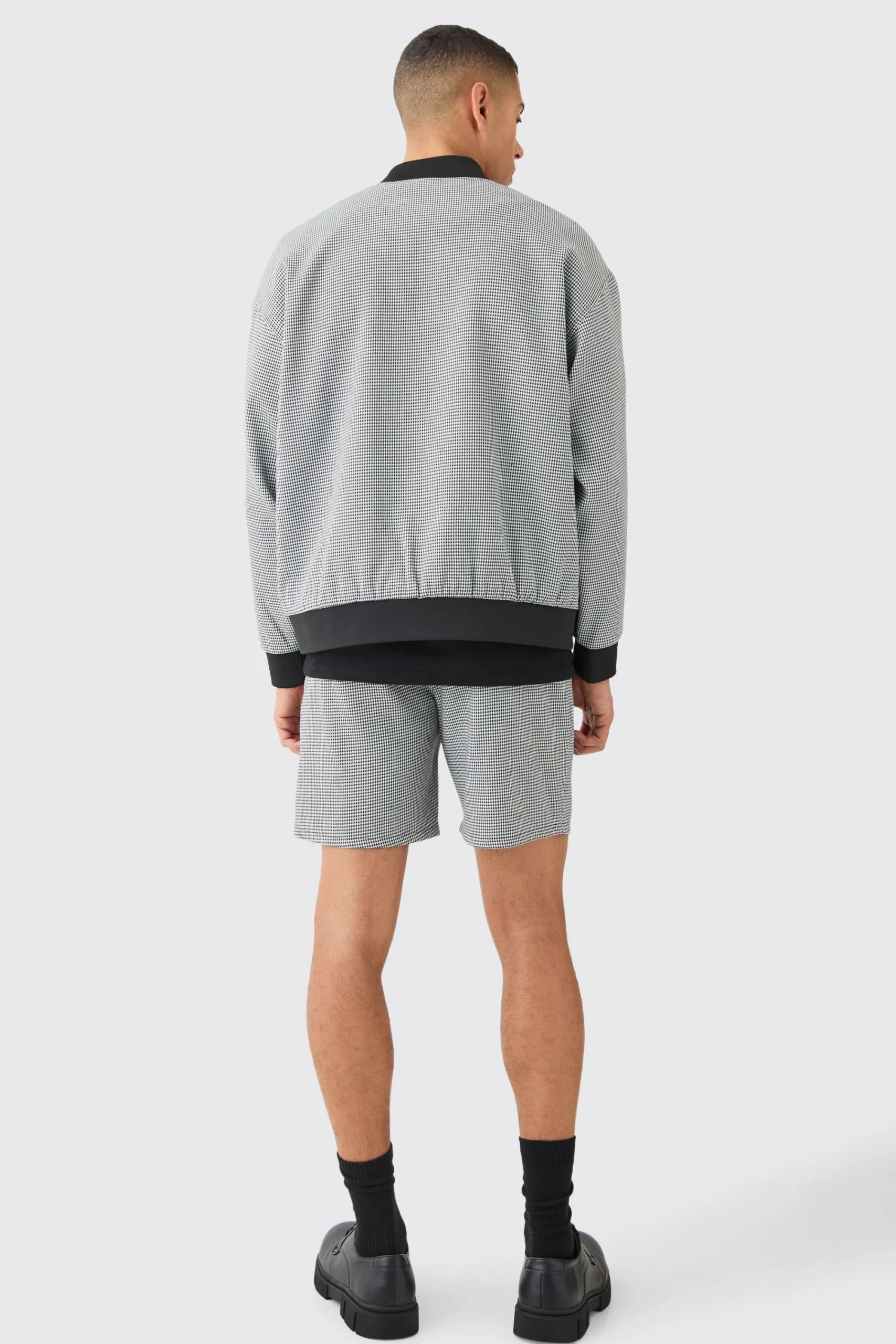 boohooMAN Houndstooth Checked Elasticated Waist Shorts | UK| Shorts