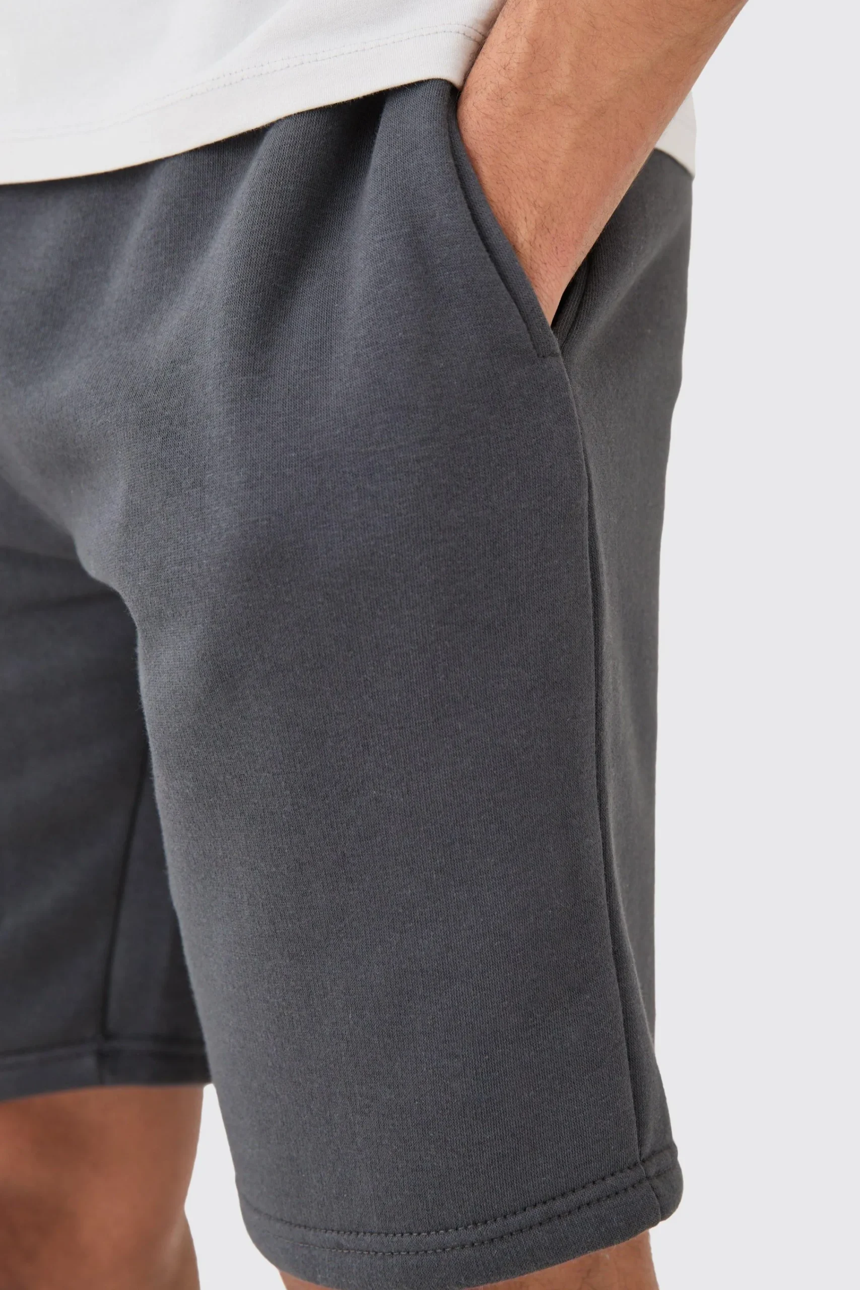 boohooMAN Loose Fit Mid Length Basic Shorts | UK| Shorts