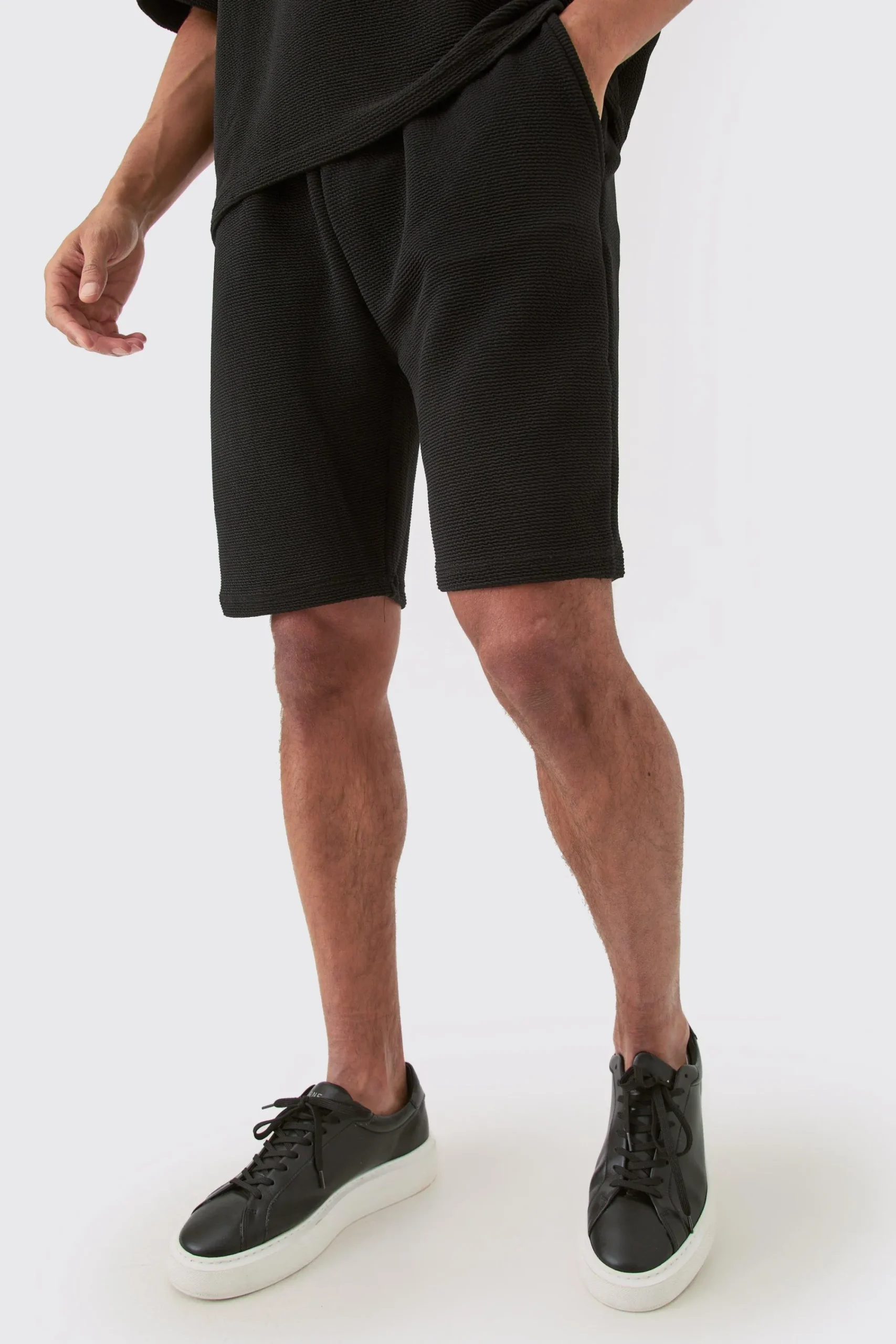 boohooMAN Loose Fit Mid Length Textured Shorts | UK| Shorts