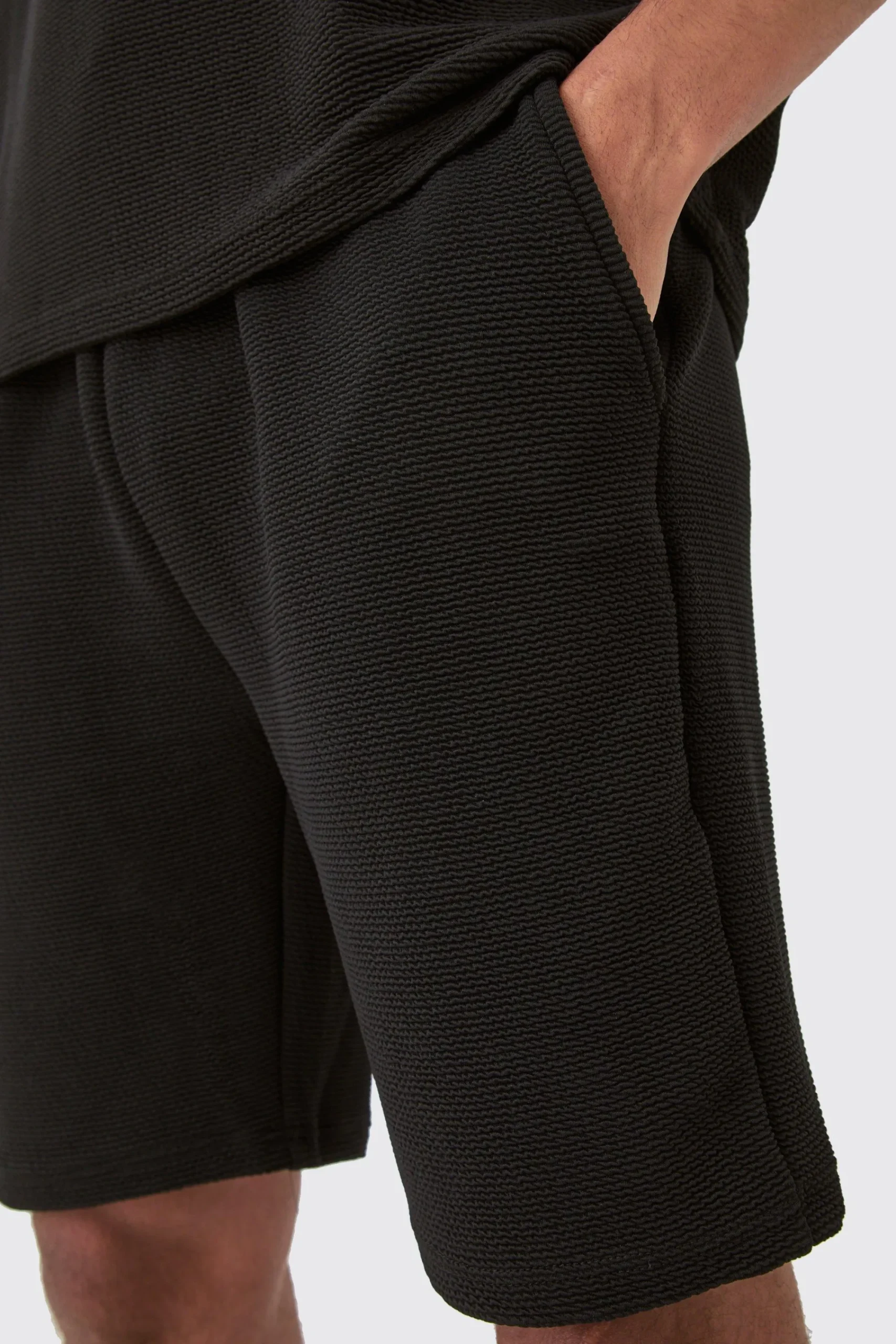 boohooMAN Loose Fit Mid Length Textured Shorts | UK| Shorts