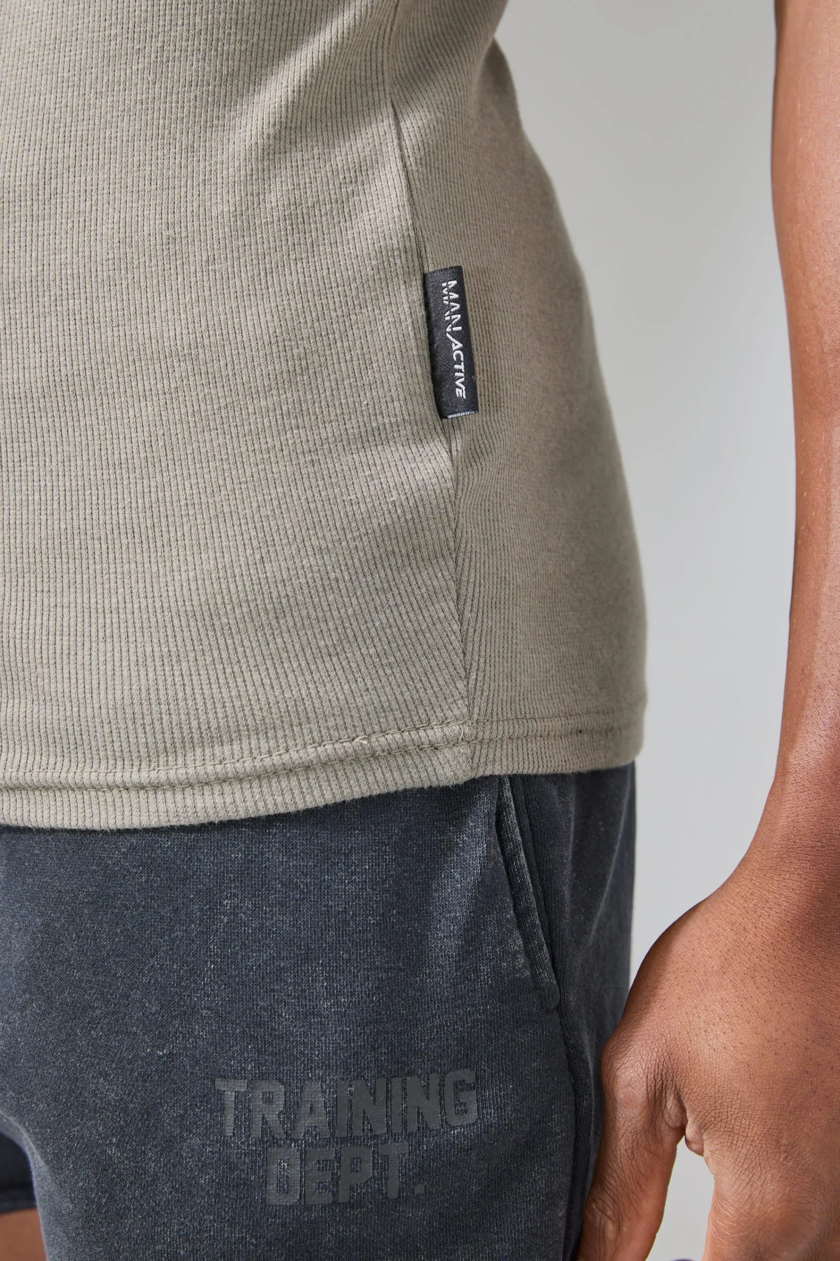 Man Active Gym Muscle Fit Ribbed Vest | UK^boohooMAN Online