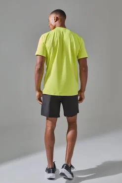 Man Active Performance Regular Fit T-shirt | UK^boohooMAN Sale