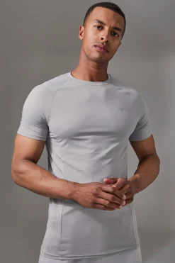 Man Active Pro Muscle Fit T-shirt | UK^boohooMAN Best
