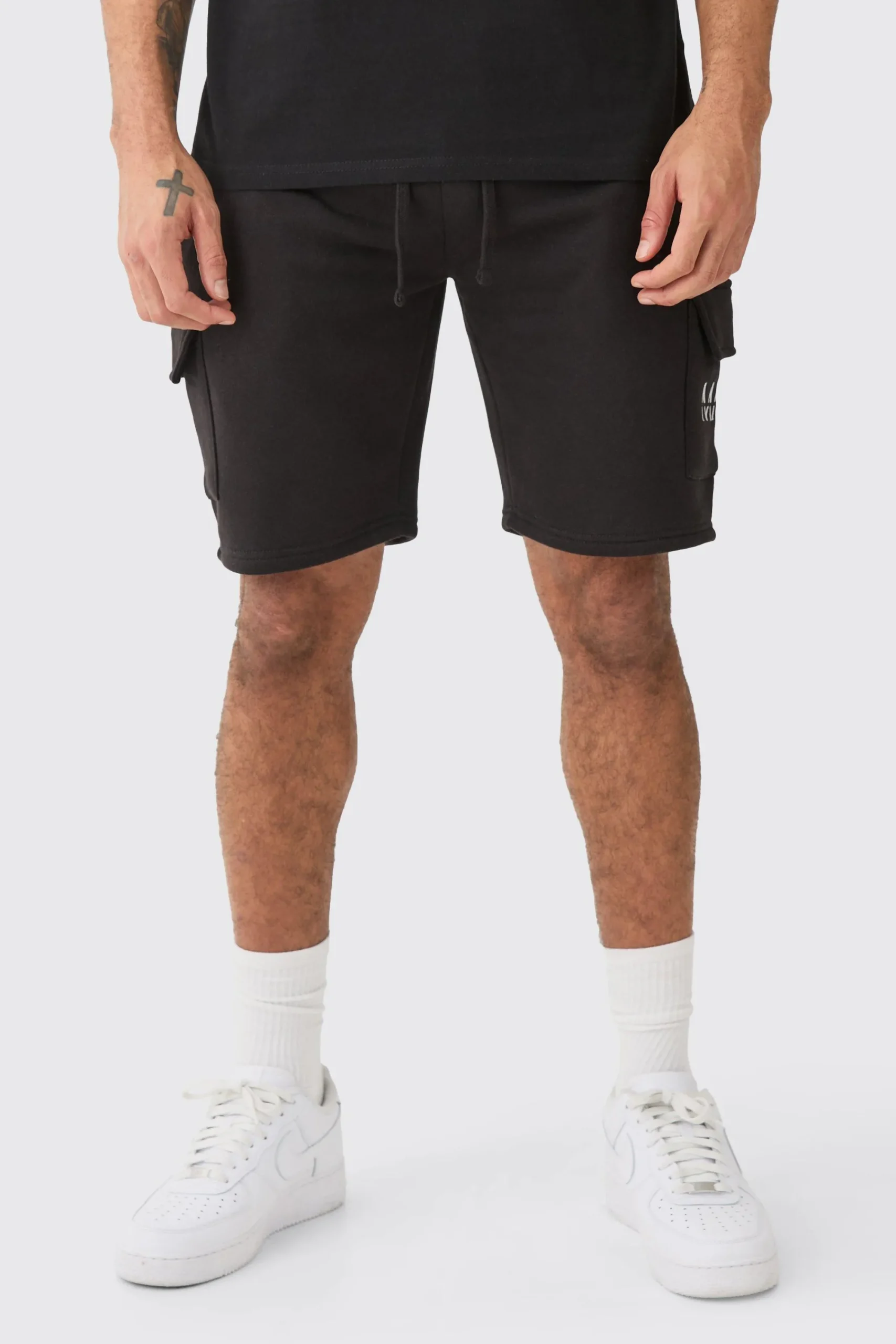 boohooMAN Man Dash Loose Fit Mid Length Cargo Short | UK| Shorts