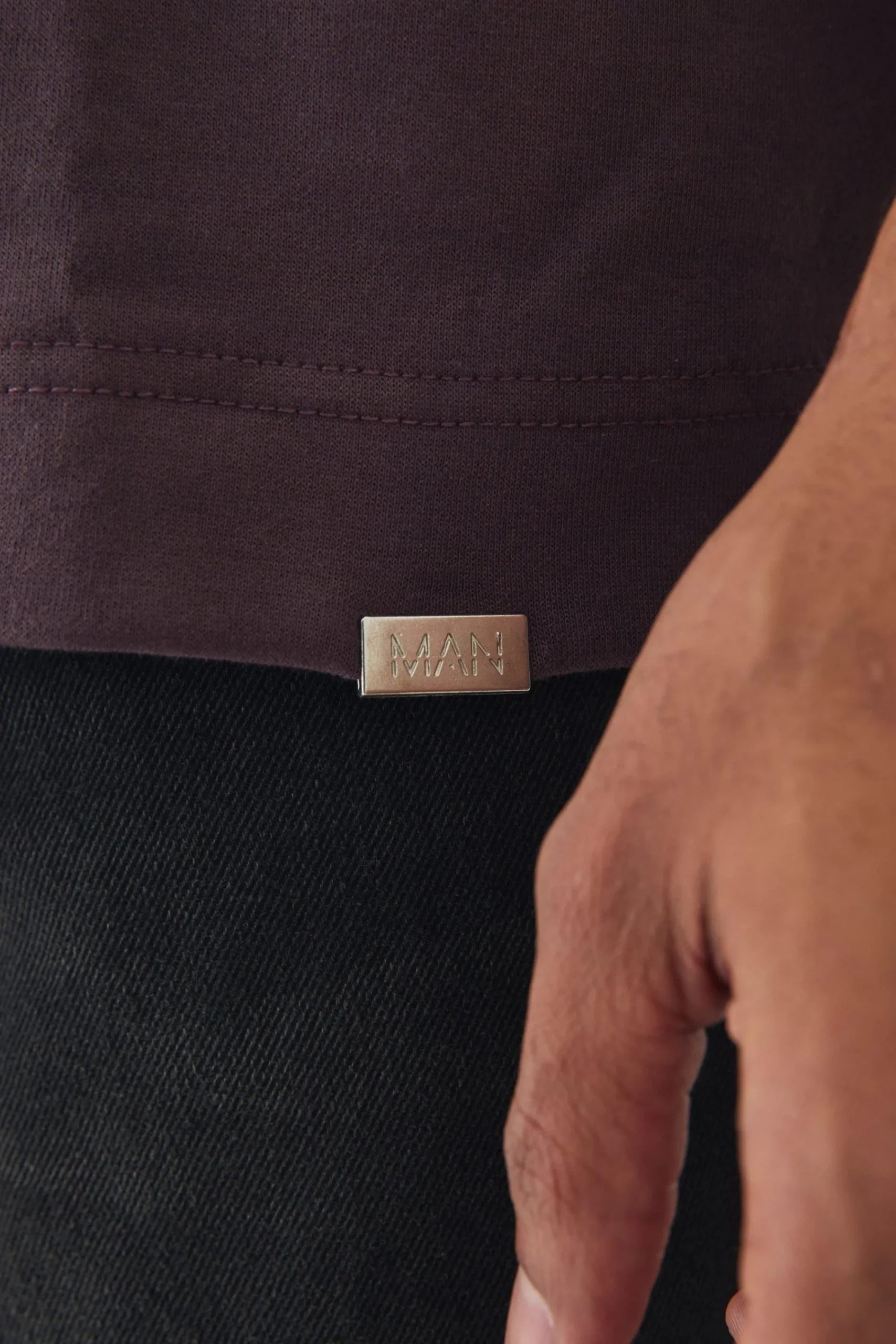 Man Oversized Extended Neck Heavy Interlock Ribbed Cuff T-shirt | UK^boohooMAN Discount