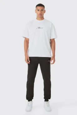 boohooMAN Man Signature Regular Fit Joggers | UK| Trousers|Joggers