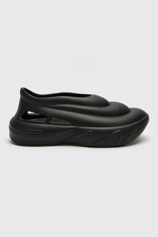 boohooMAN Moulded Runner | UK| Sliders & Slippers