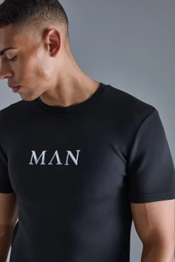 boohooMAN Muscle Fit Scuba T-shirt & Jogger Set | UK| Sets & Co-Ords|Tracksuits