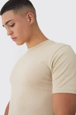 Muscle Fit T-shirt | UK^boohooMAN Best