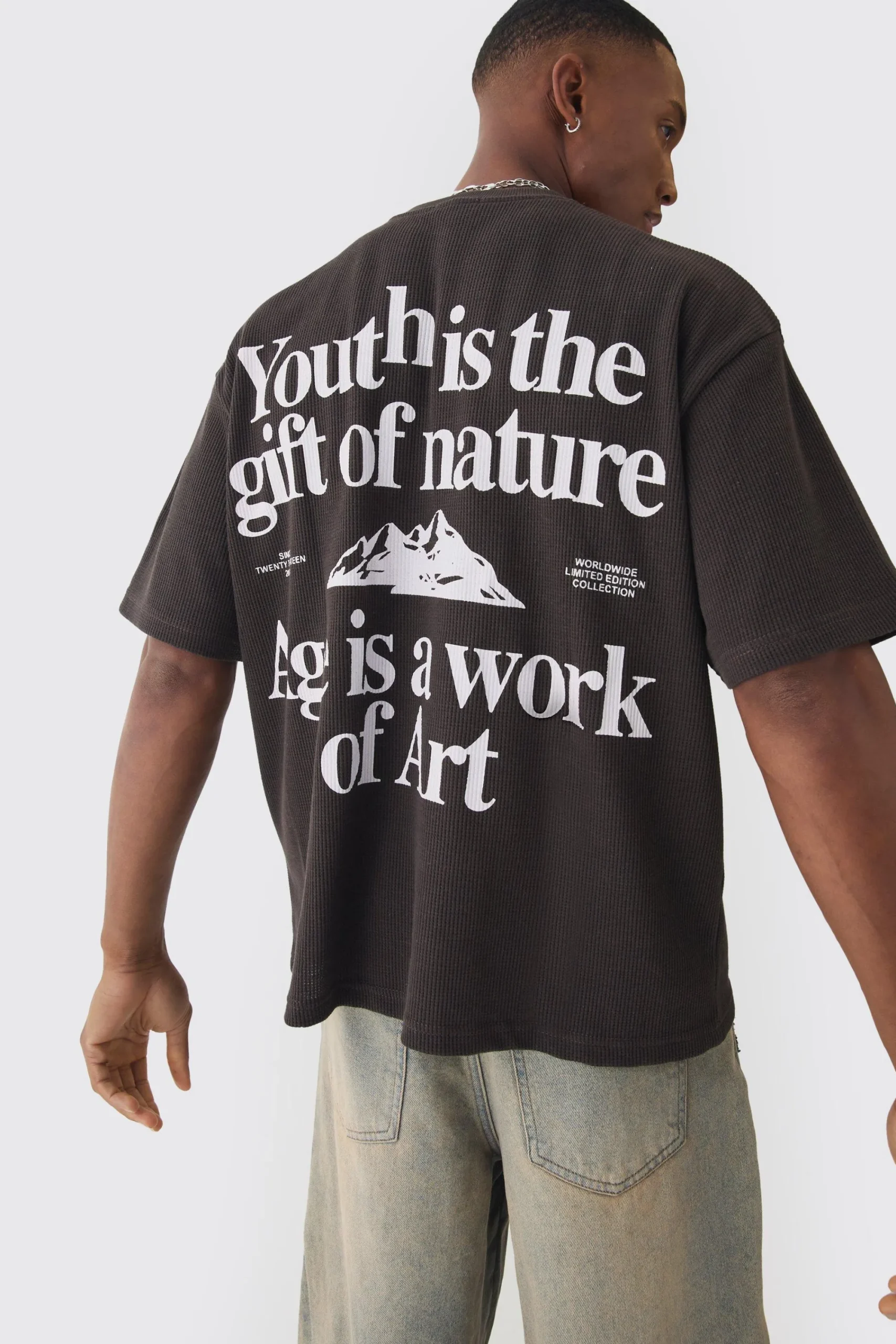 Oversized Boxy Waffle Youth Graphic T-shirt | UK^boohooMAN New