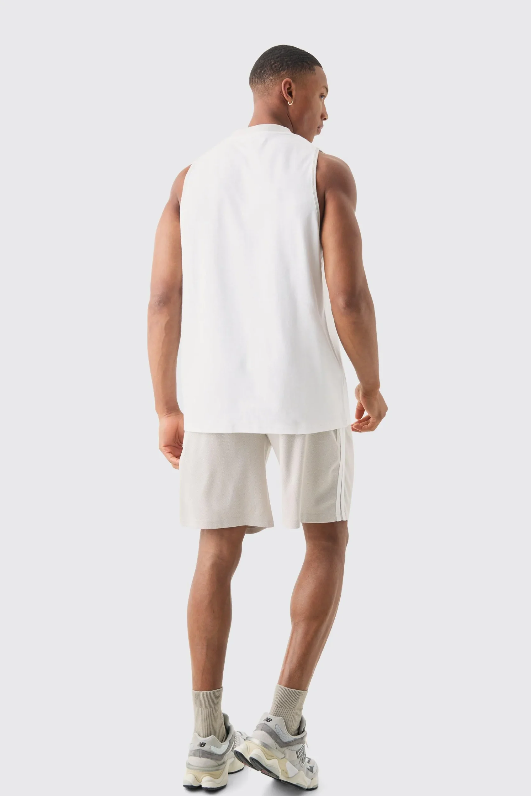 boohooMAN Oversized Bugs Bunny Looney Tunes License Mesh Vest And Short Set | UK| Tracksuits