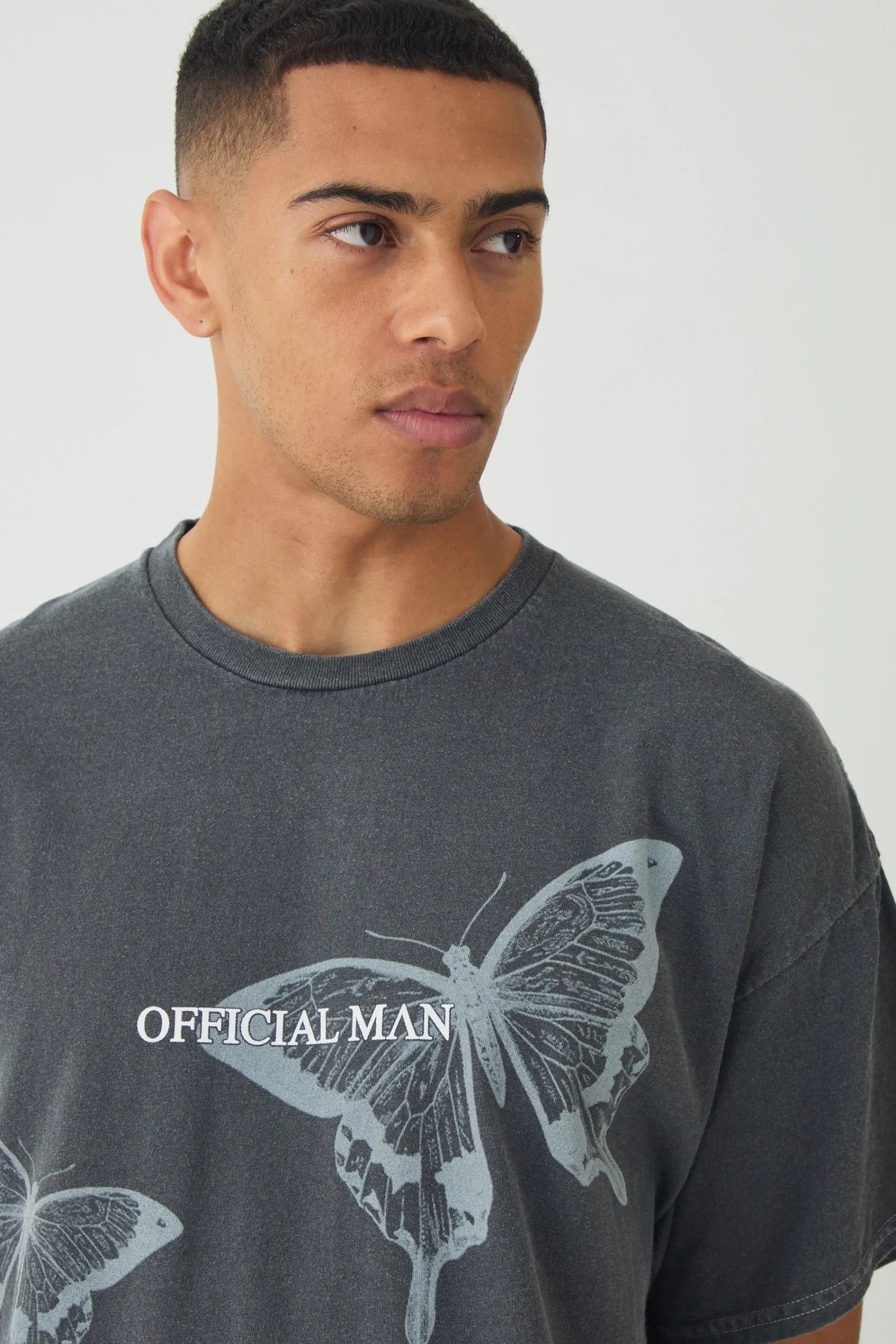 Oversized Butterfly Print Wash T-shirt | UK^boohooMAN Hot