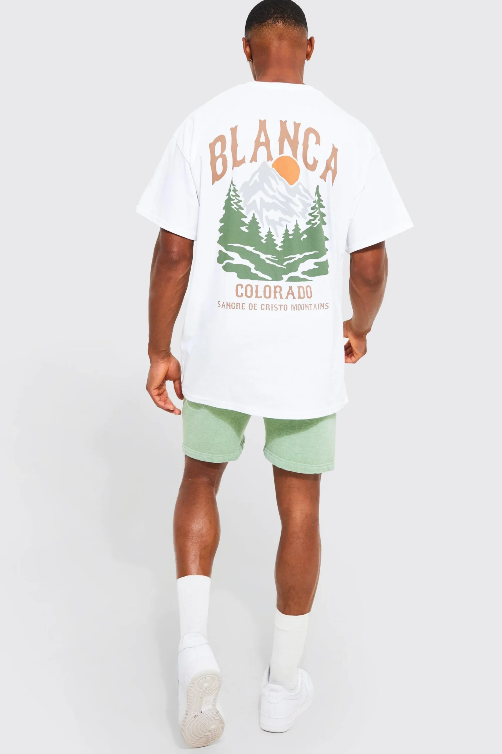 Oversized Colorado Mountains Graphic T-shirt | UK^boohooMAN Clearance