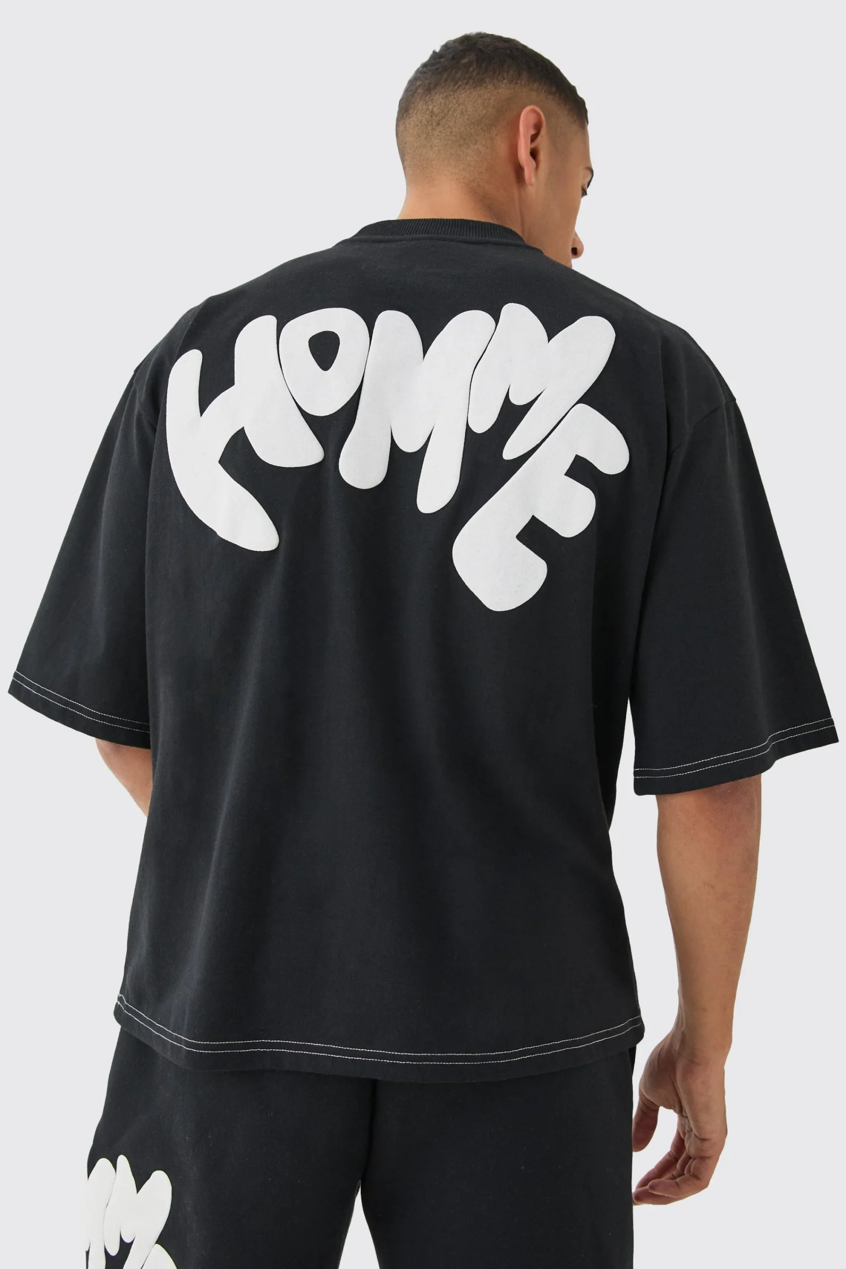 Oversized Contrast Stitch Puff Print Half Sleeve T-shirt | UK^boohooMAN New