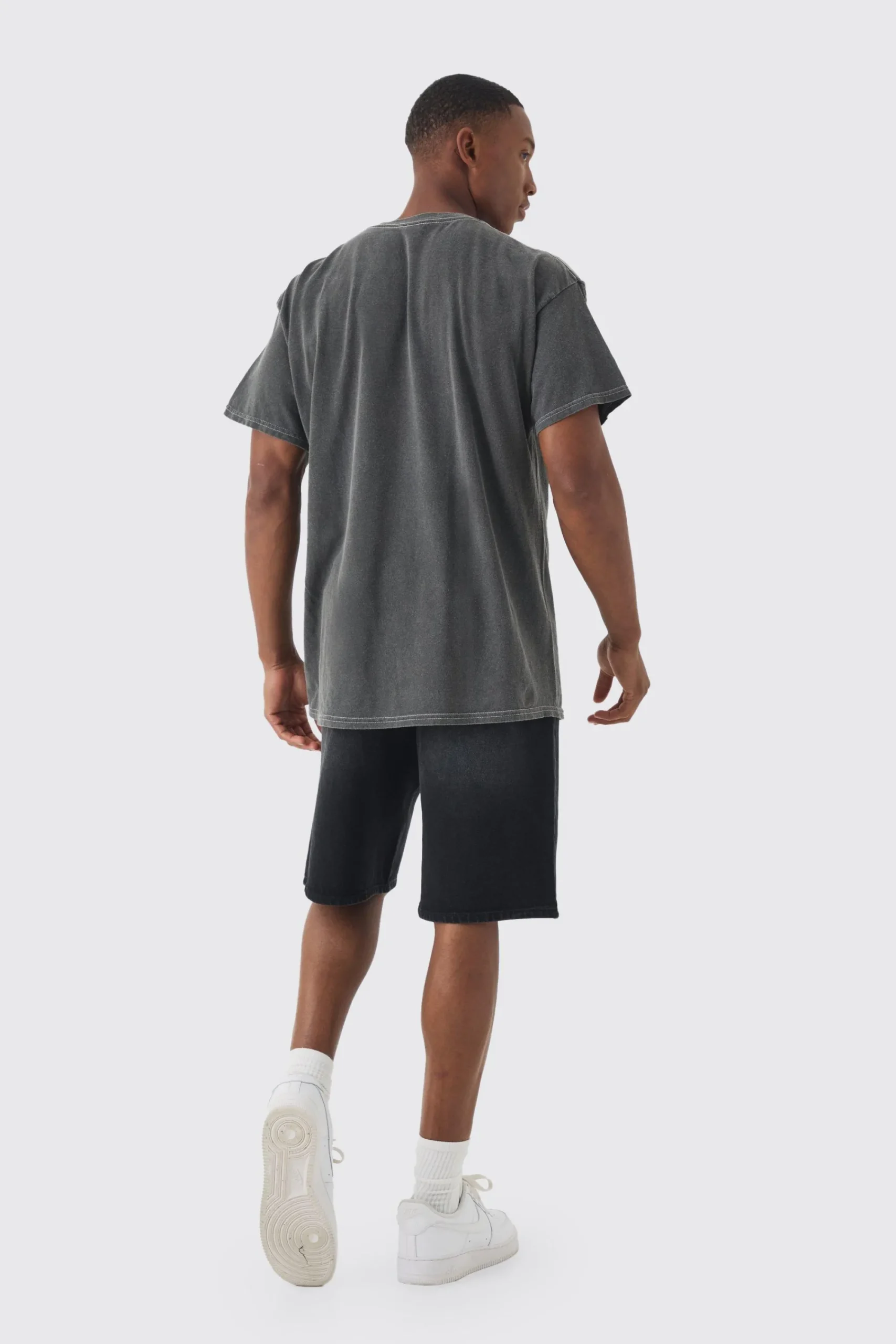 Oversized Disney Bolt License Print T-shirt | UK^boohooMAN Best