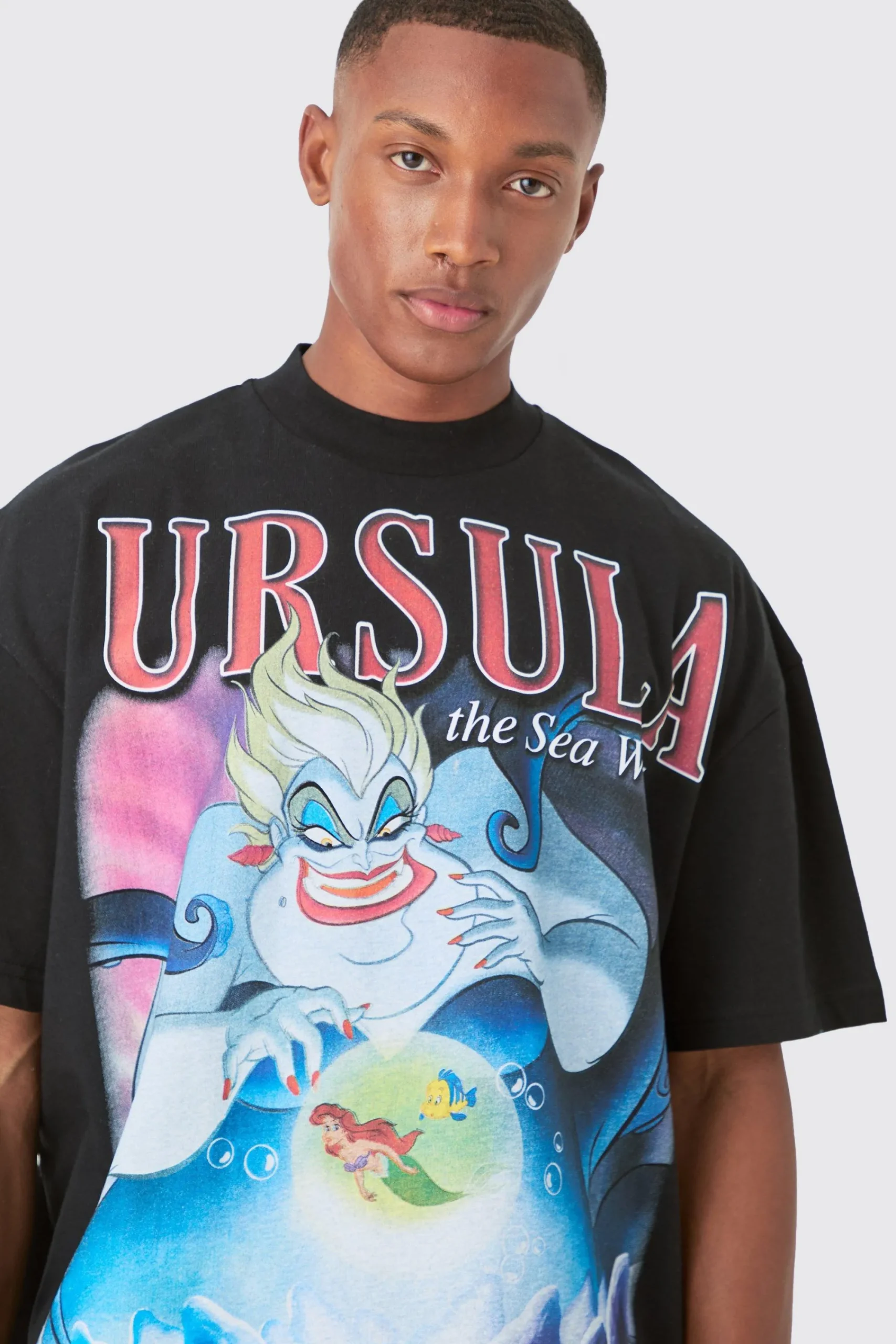 Oversized Disney Ursula Large Scale License T-shirt | UK^boohooMAN Best