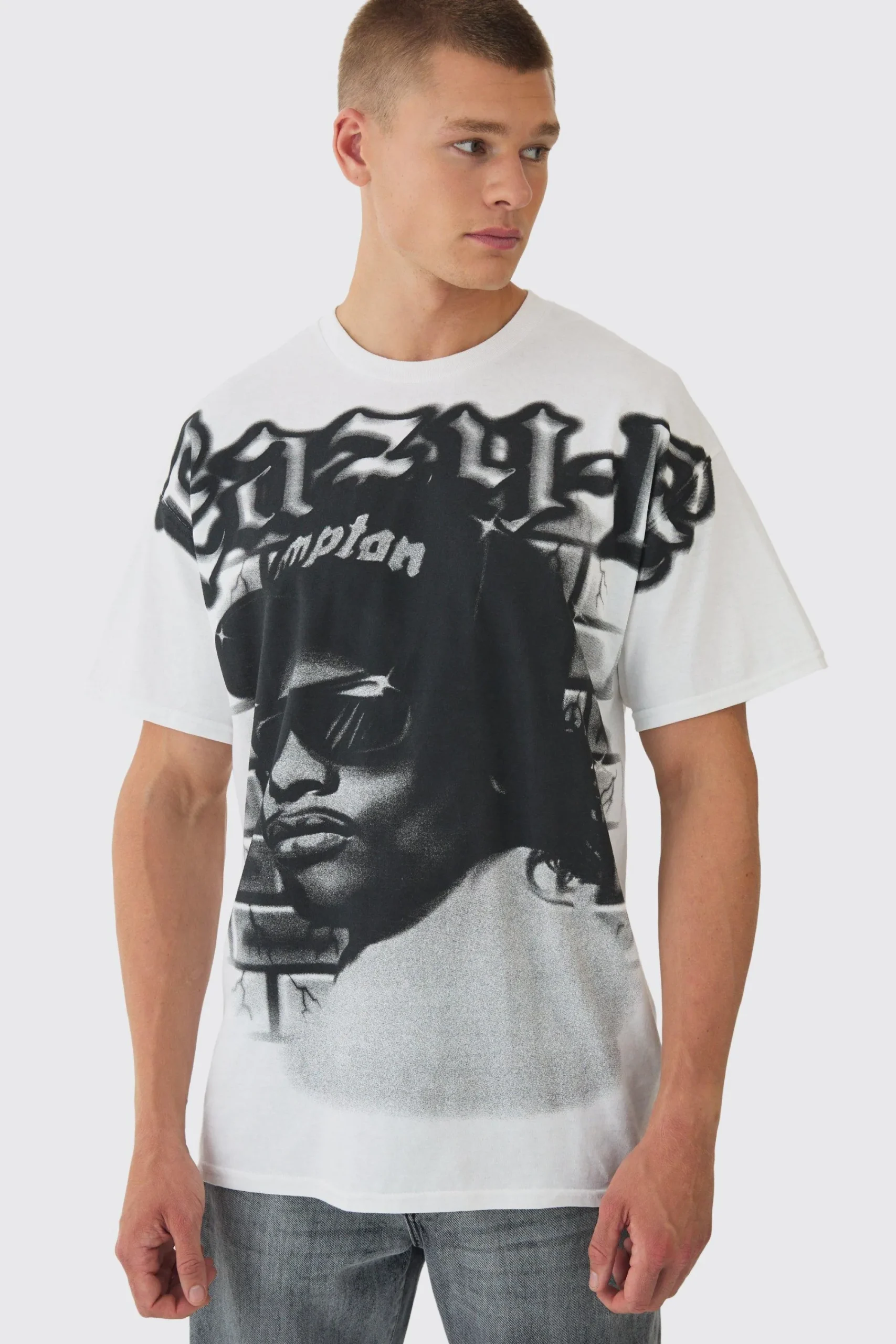 Oversized Eazy E Large Scale License Print T-Shirt | UK^boohooMAN Online