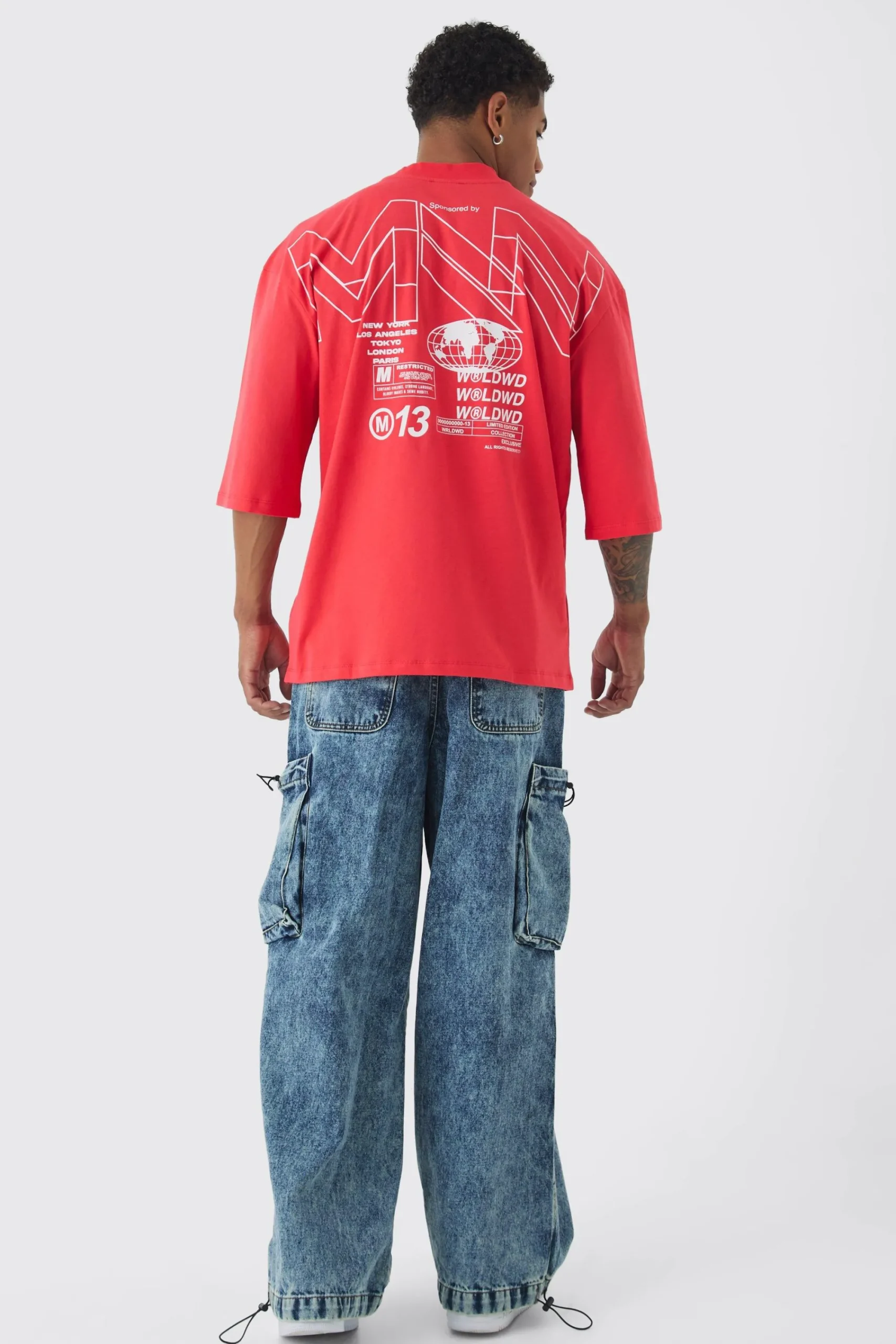 Oversized Extended Neck Back World Graphic T-shirt | UK^boohooMAN Hot