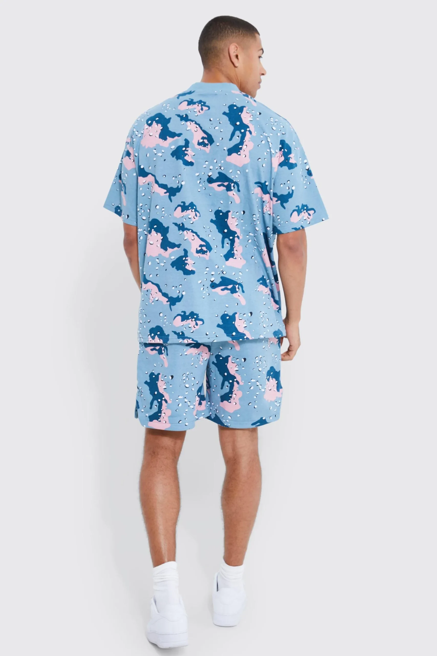 boohooMAN Oversized Extended Neck Camouflage T-shirt Set | UK| Tracksuits