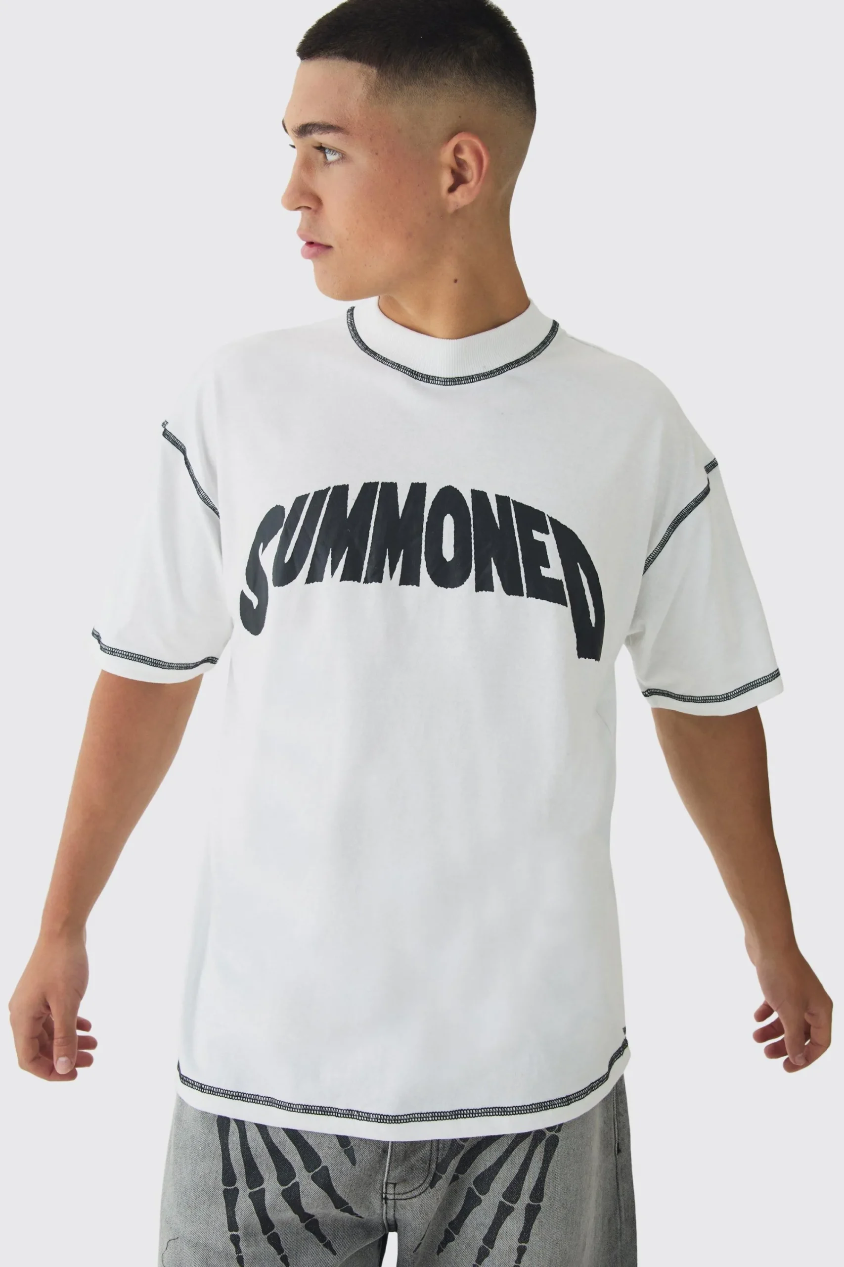 Oversized Extended Neck Contrast Stitch Summoned Print T-Shirt | UK^boohooMAN Clearance